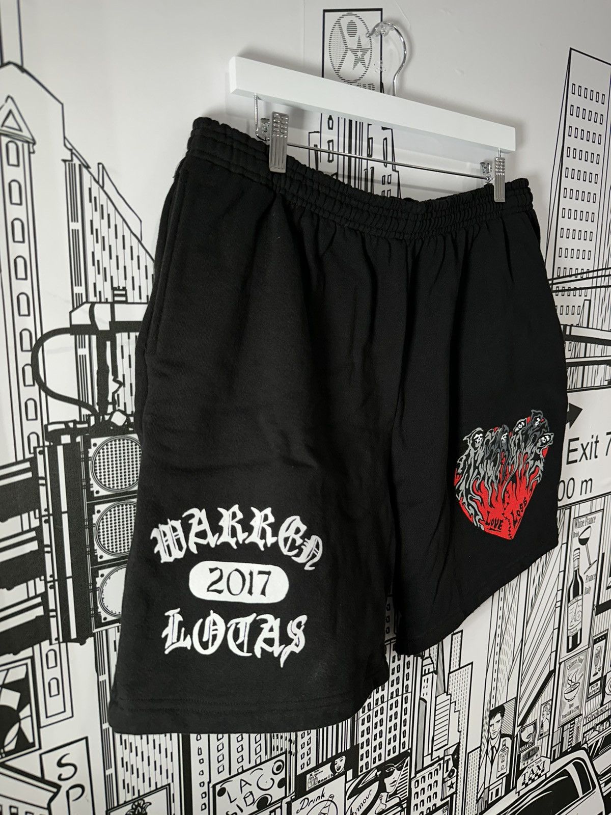 Warren Lotas Warren Lotas Love Loss Heart Shorts Black 2XL Size US 36 / EU 52 - 3 Thumbnail