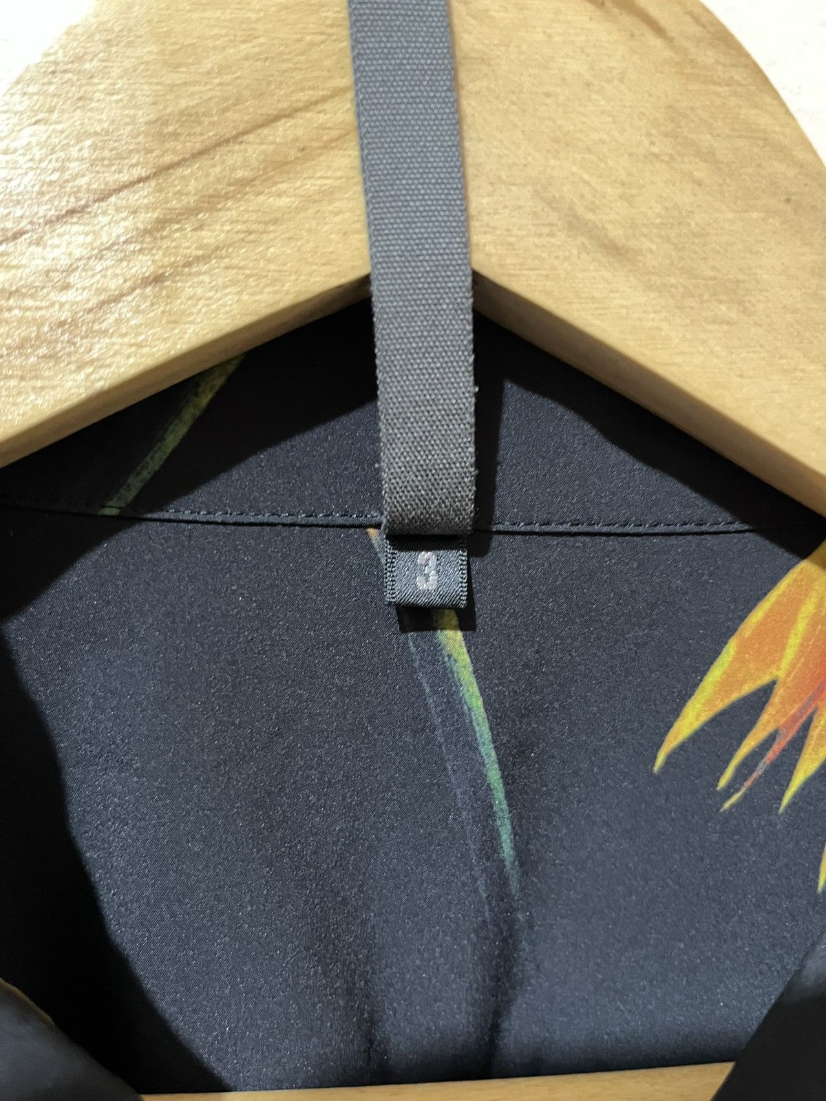 Kazuyuki Kumagai Attachment Kazuyuki Kumagai Attachment - S/S’19 - Open Collar Shirt Size US L / EU 52-54 / 3 - 11 Thumbnail