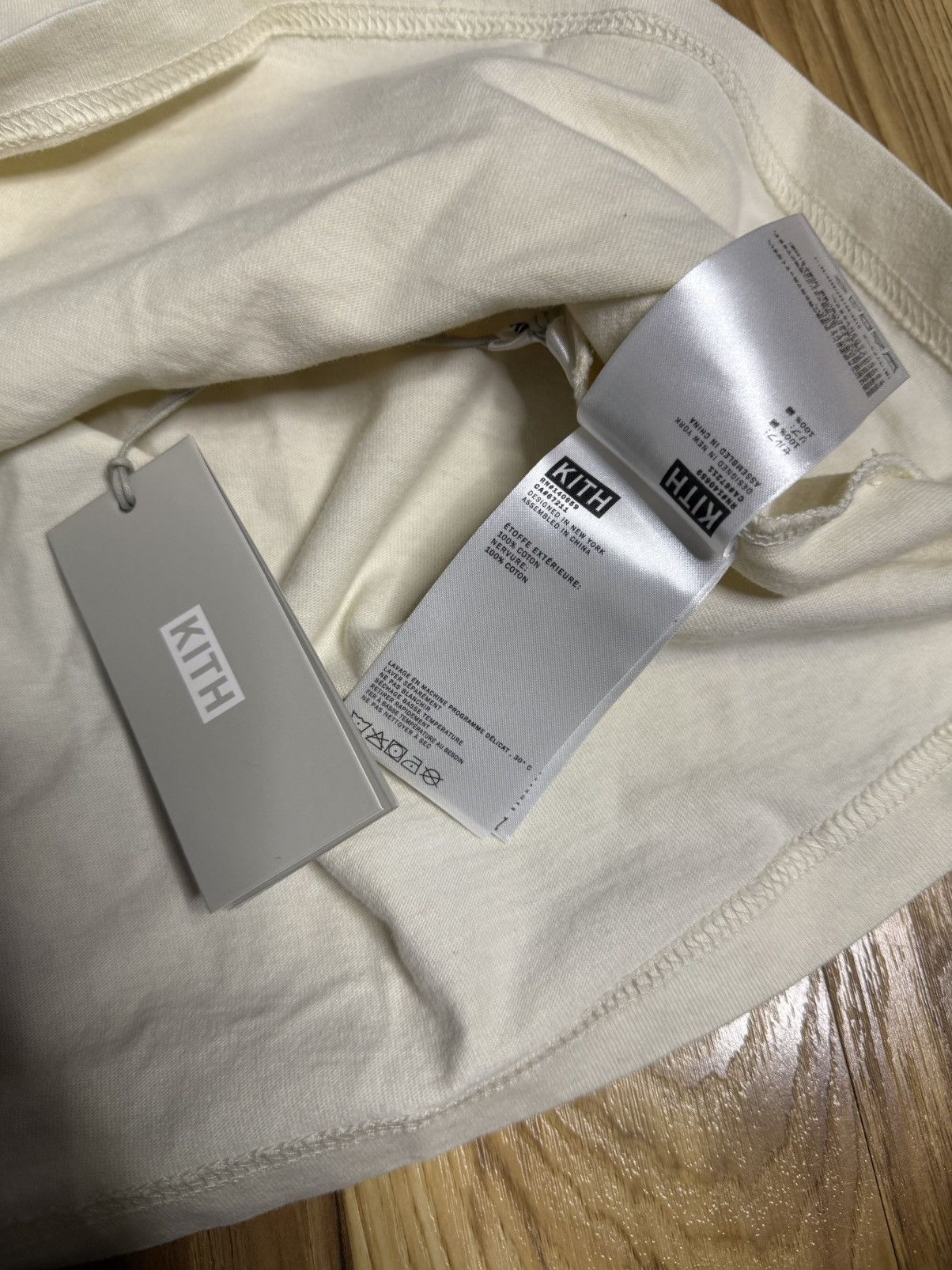 Kith Kith box logo “Cream” shirt Size L Size US L / EU 52-54 / 3 - 6 Thumbnail