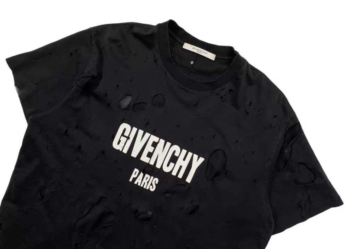 Givenchy Givenchy Signature Heavy Distressed T-Shirt J31 Size US S / EU 44-46 / 1 - 3 Thumbnail