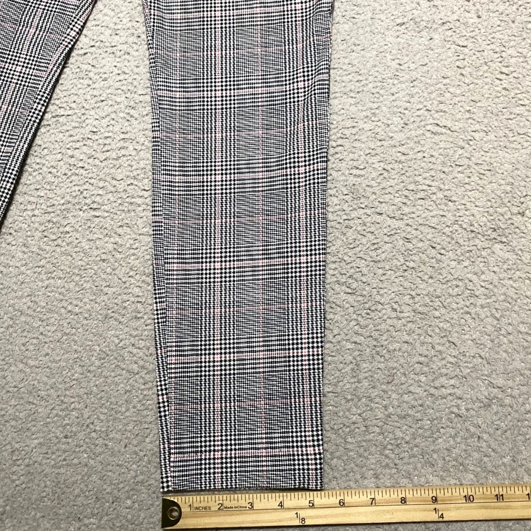 Old Navy Old Navy Womens Pants Gray Plaid Pixie Slim Straight Ankle Mid Rise Pockets XS? Size 27" / US 4 / IT 40 - 5 Thumbnail