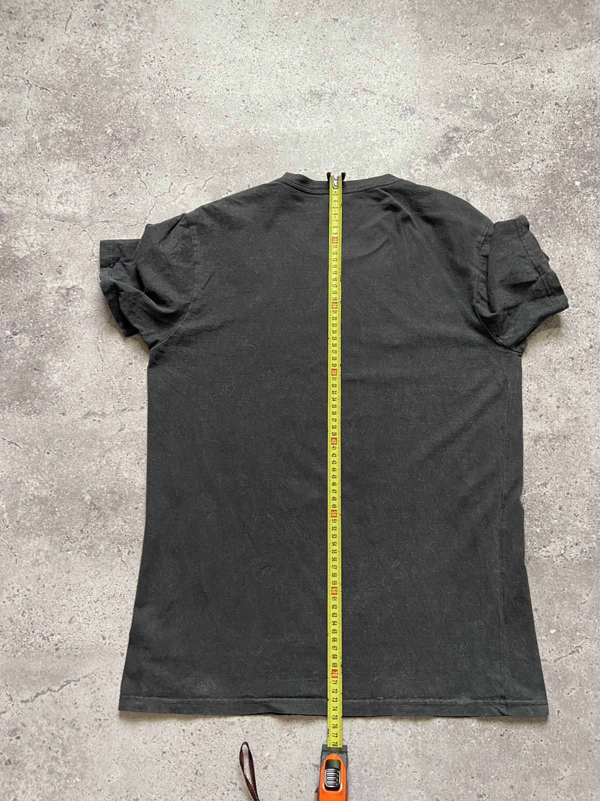 Oakley Oakley Tee Vintage Distressed Y2K Garment Dued Center Logo Size US M / EU 48-50 / 2 - 7 Thumbnail