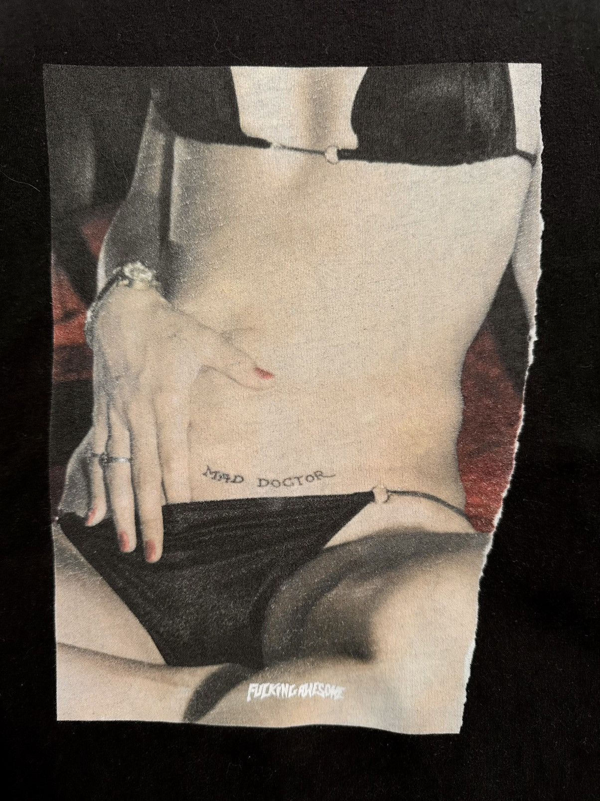 Fucking Awesome Fucking Awesome Mad Doctor Nude T Shirt Size US L / EU 52-54 / 3 - 1 Thumbnail