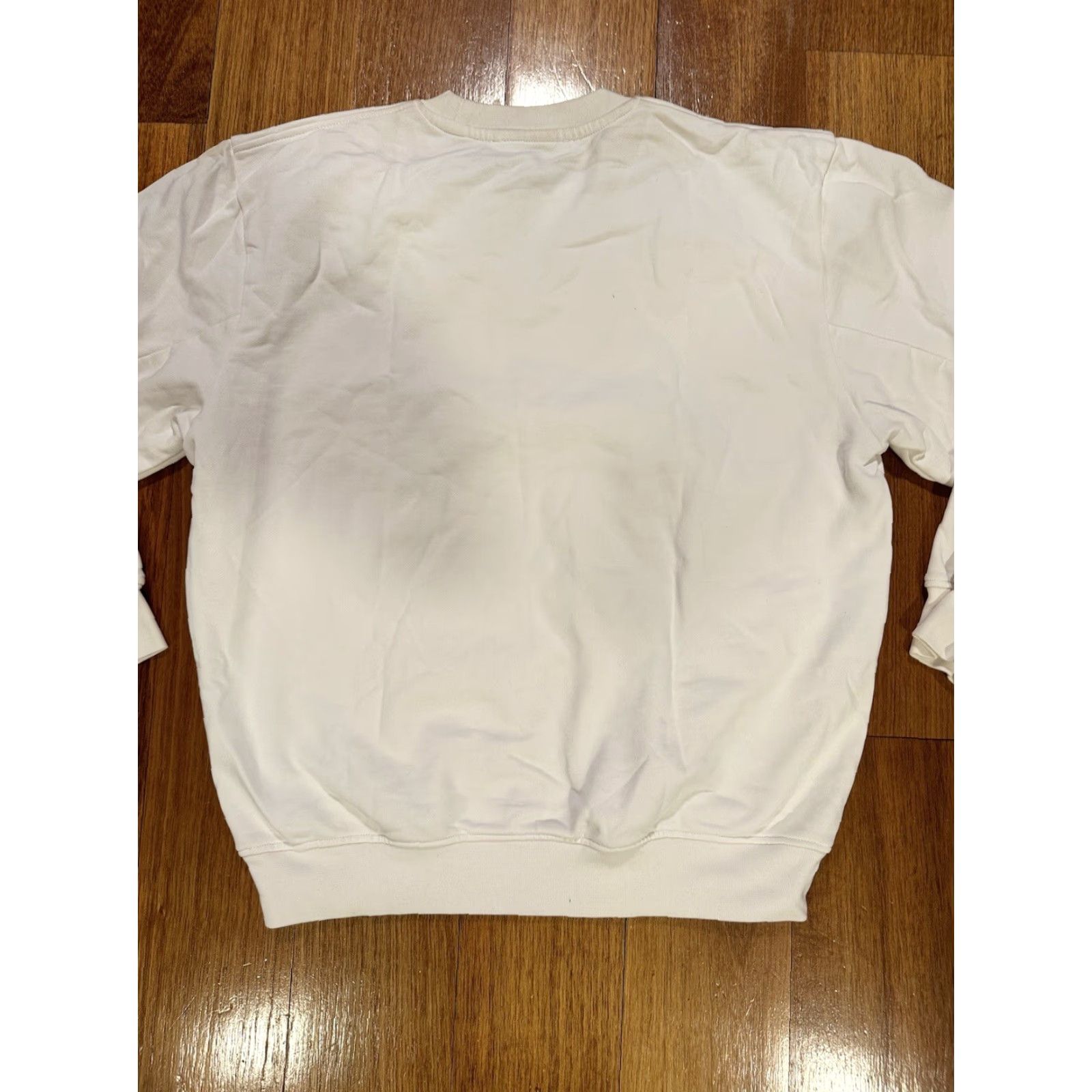 Alexander McQueen Alexander McQueen MCQ Gold Logo Crewneck Sweatshirt White Size M Mens Knit Cotton Regular Graphic Print Logo Pullover Crew Neck Long Sleeve Size US M / EU 48-50 / 2 - 5 Thumbnail