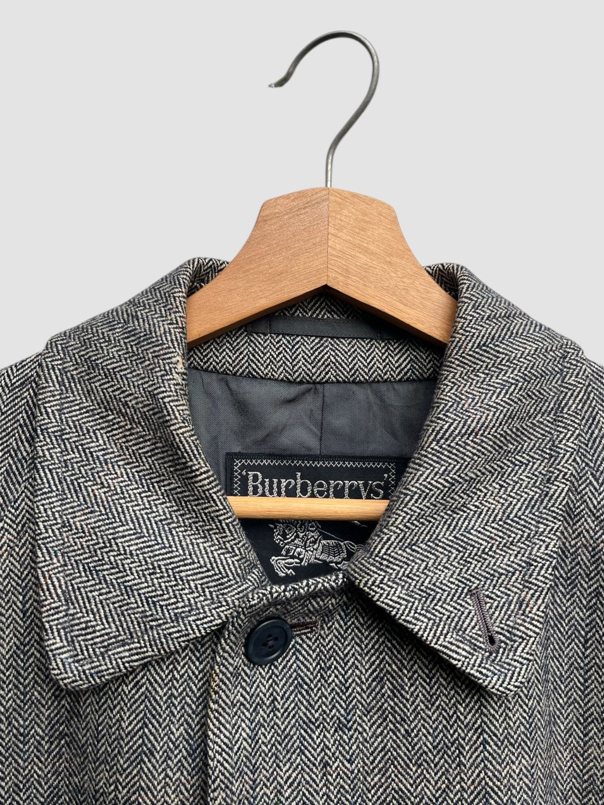 Burberry Vintage Burberrys Herringbone Wool Coat Size US S / EU 44-46 / 1 - 10 Thumbnail