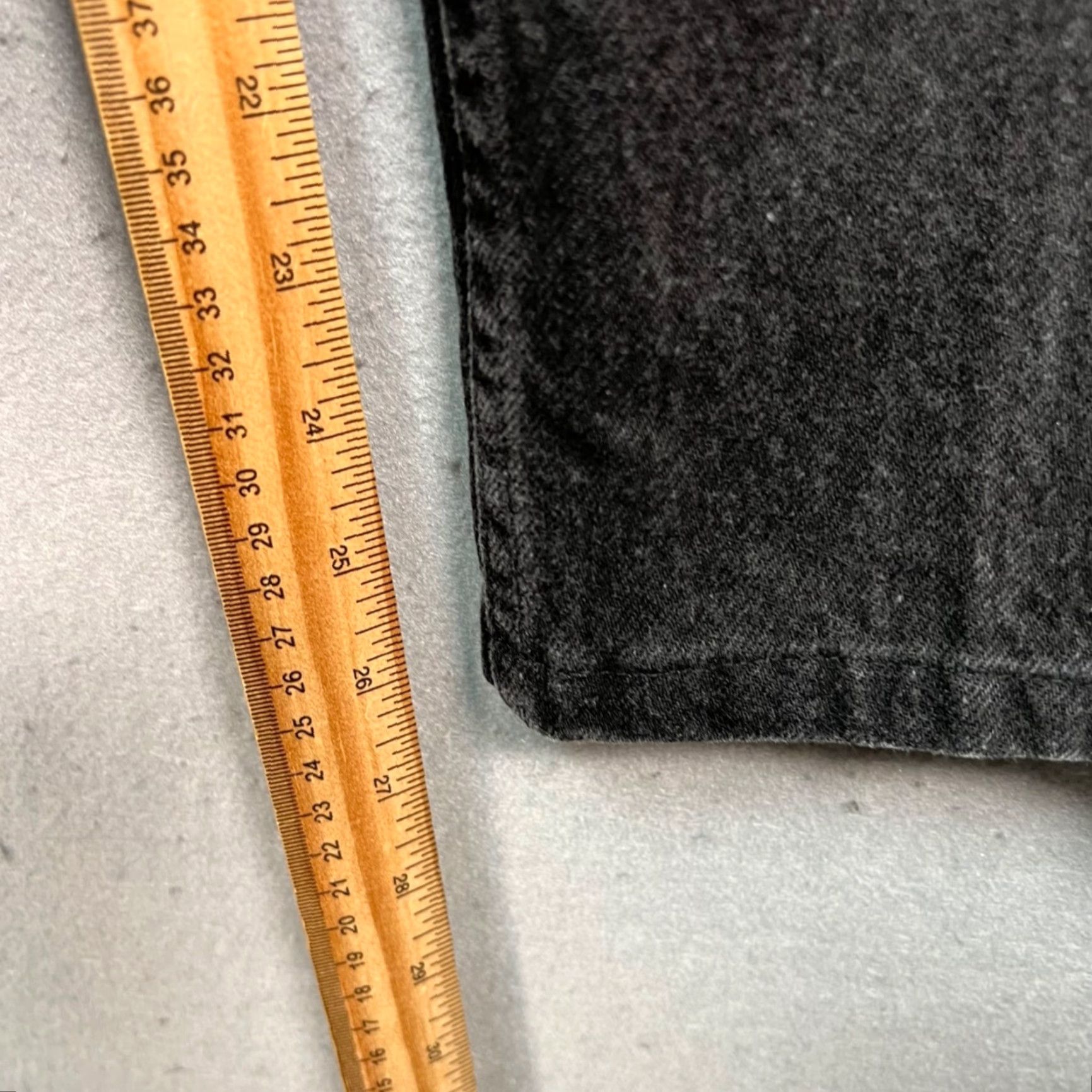 Levi's Levis 505 Jeans Mens Regular Fit Black Denim Straight Zip 33x27 5-Pocket Levi's 500 Series Vintage: No Womens/Mens? Size US 33 - 7 Thumbnail