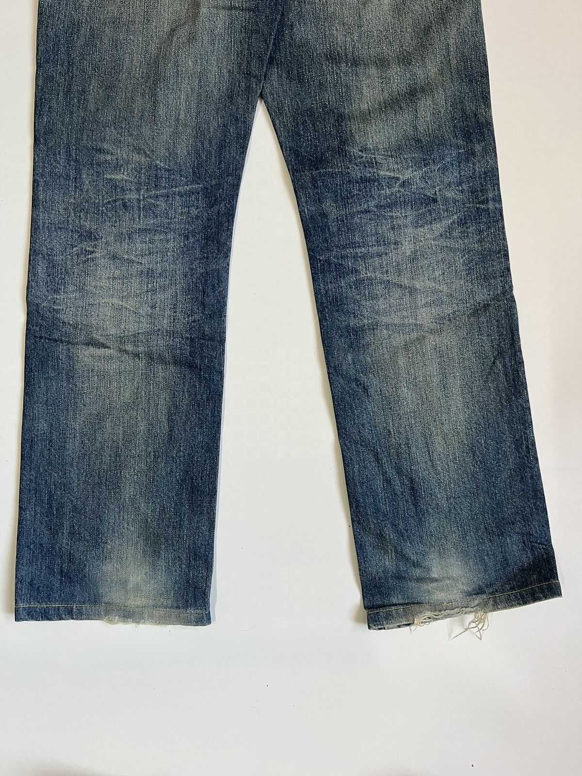 Uniqlo Uniqlo UJ Regular Fit Dirty Washed Denim Size US 29 - 10 Thumbnail