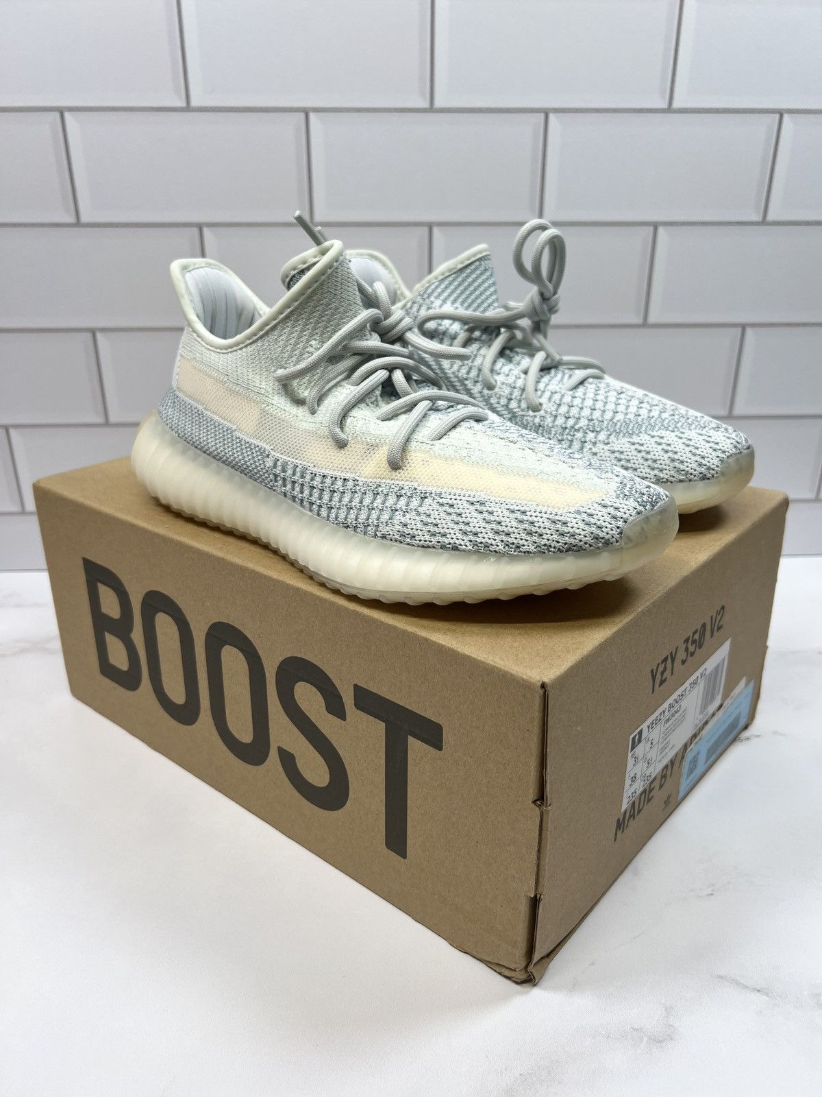 Adidas NEW Adidas Yeezy Boost 350s 350 V2 Cloud White Size US 5.5 / IT 35.5 - 1 Thumbnail