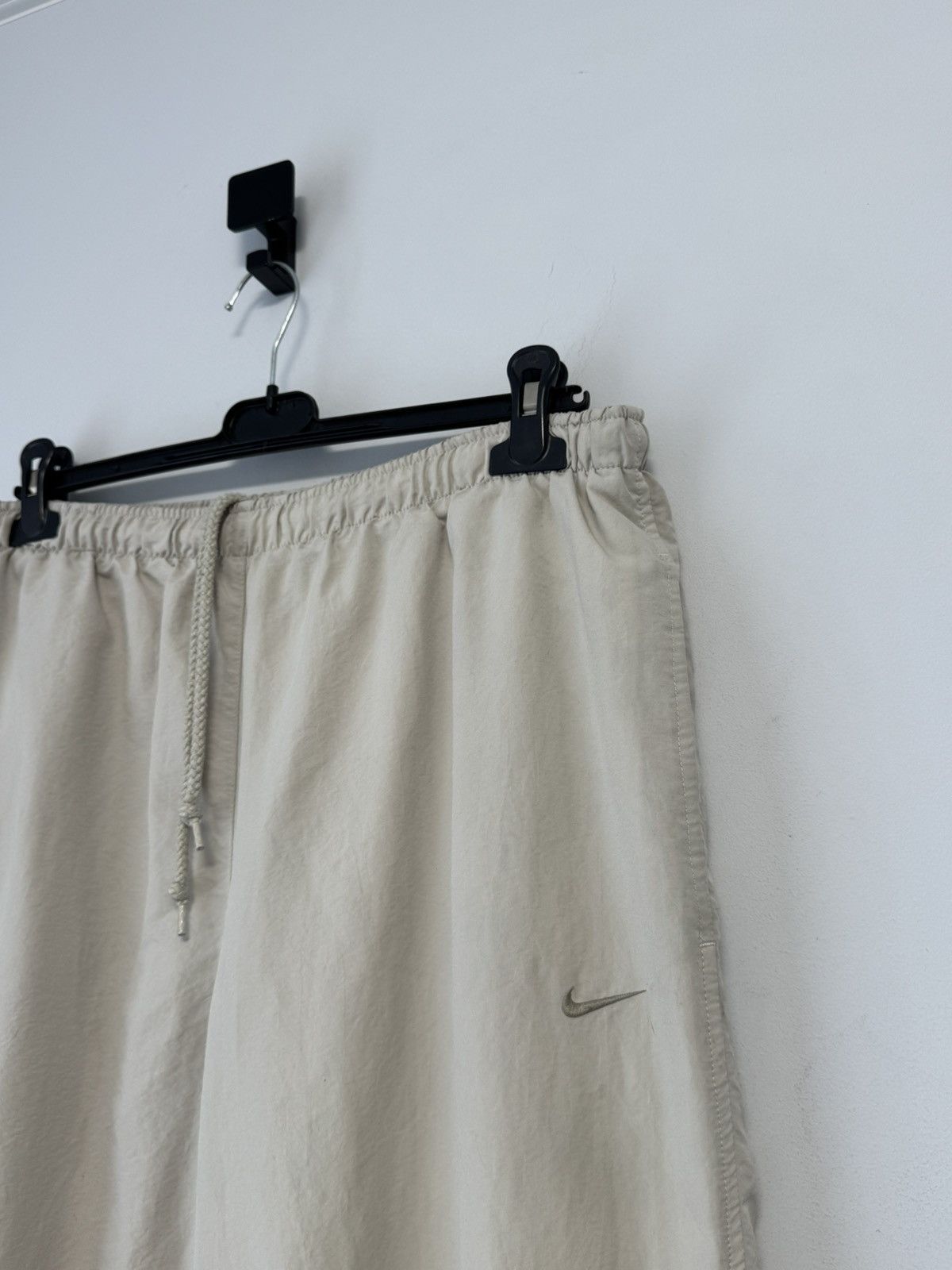 Nike Nike Vintage Nylon Pants Beige Swoosh Y2K Style Size US 34 / EU 50 - 9 Thumbnail