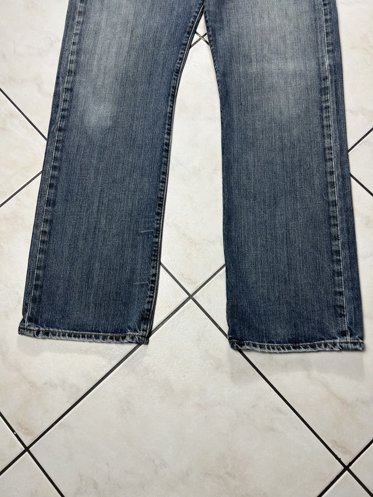 Levi's Vintage Levi’s 501 straigth leg button-fly washed y2k jeans Size US 34 / EU 50 - 5 Thumbnail
