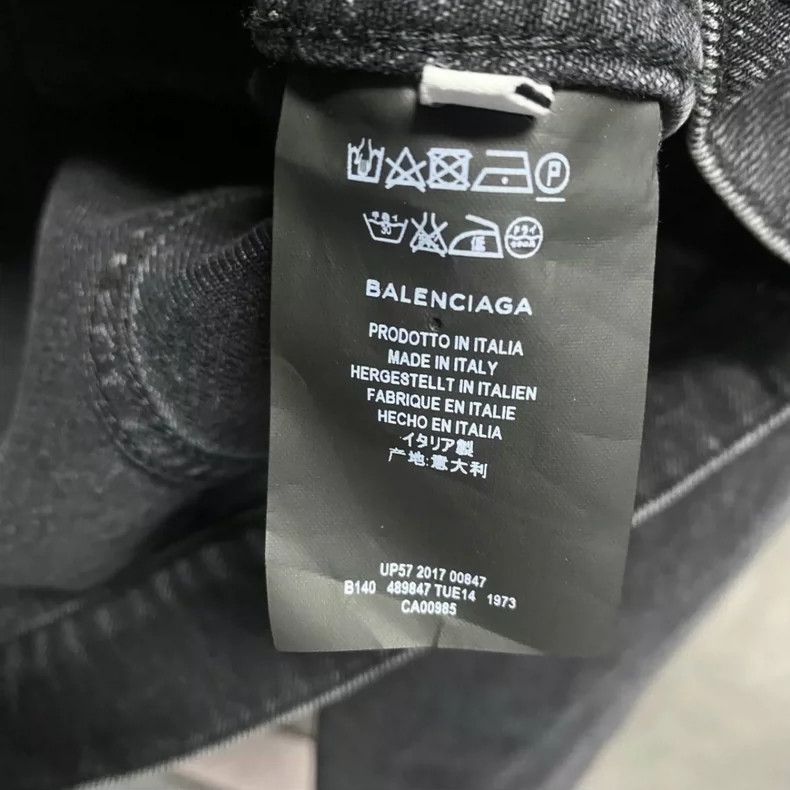 Balenciaga Balenciaga size 50 Black sinners embroidered logo denim ja Size US M / EU 48-50 / 2 - 3 Thumbnail