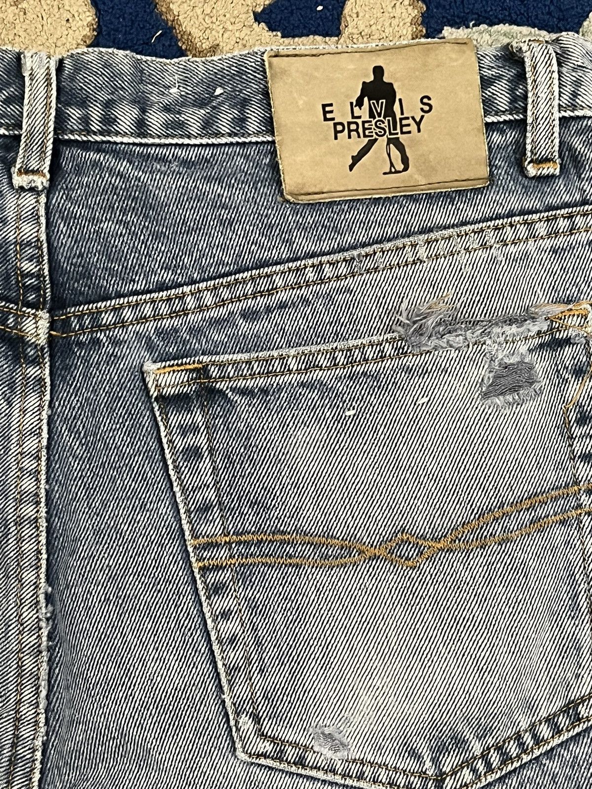 If Six Was Nine × Vintage Vintage Elvis Presley Distressed Denim Size US 33 - 9 Thumbnail
