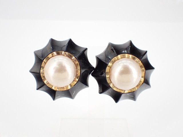 Chanel Chanel Vintage Earring Metal Size ONE SIZE - 1 Thumbnail