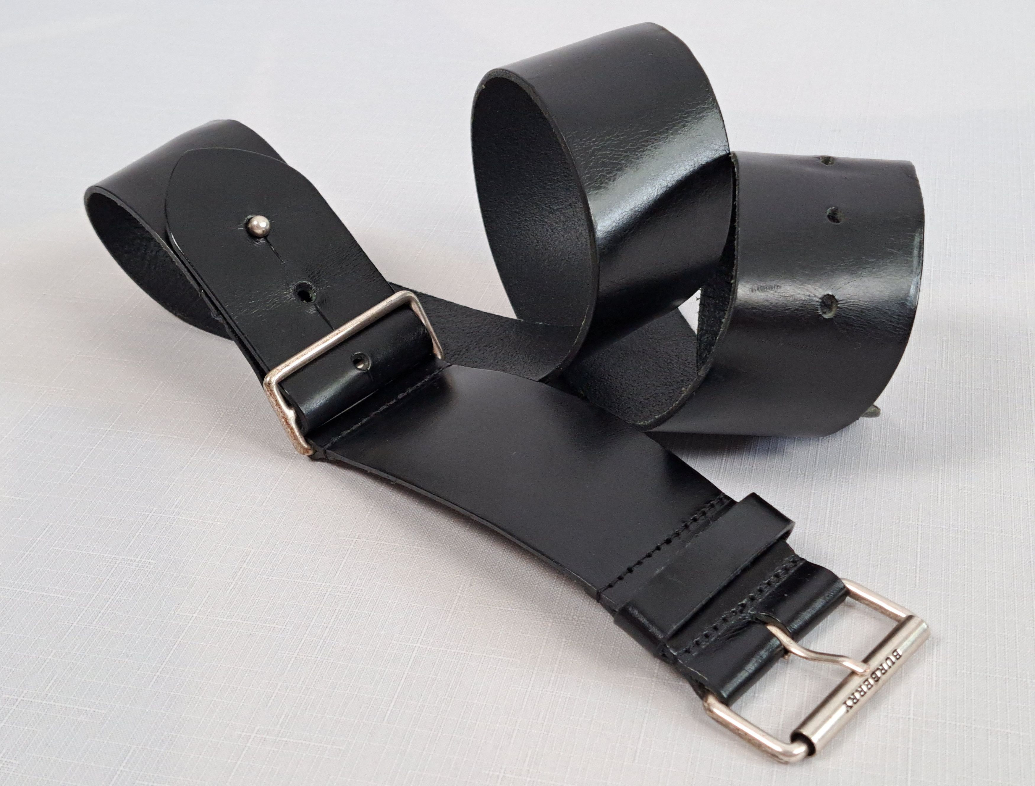 Burberry Burberry London leather belt. Made in England Size ONE SIZE - 5 Thumbnail