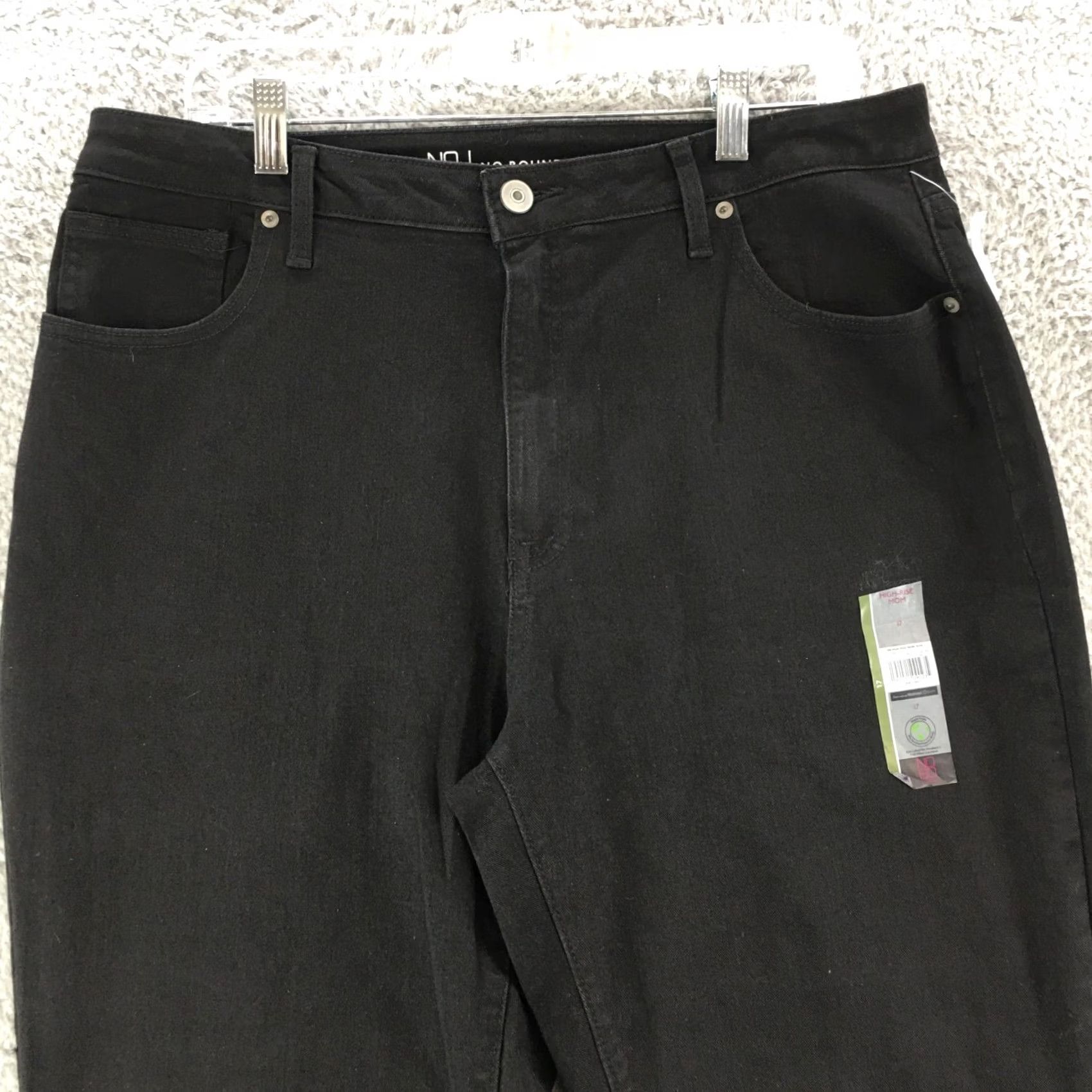 Vintage No Boundaries Capri Cropped Jeans Womens 17 Black High Rise Zip Fly 5 Pocket NEW Size 38" / US 16 / IT 52 - 2 Thumbnail