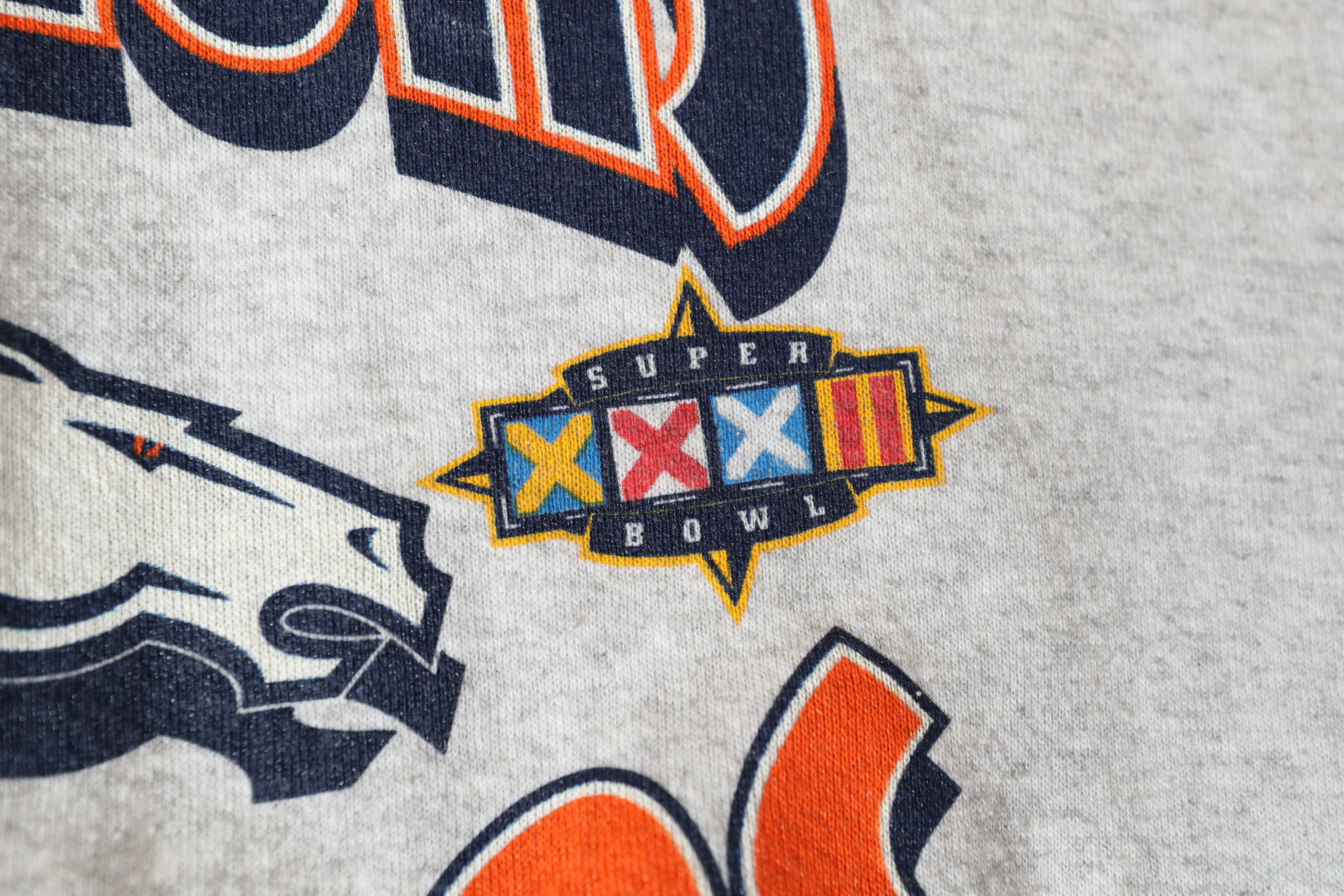 NFL Denver Broncos 1997 AFC Champions Vintage Crewneck (XL) Size US XL / EU 56 / 4 - 7 Thumbnail
