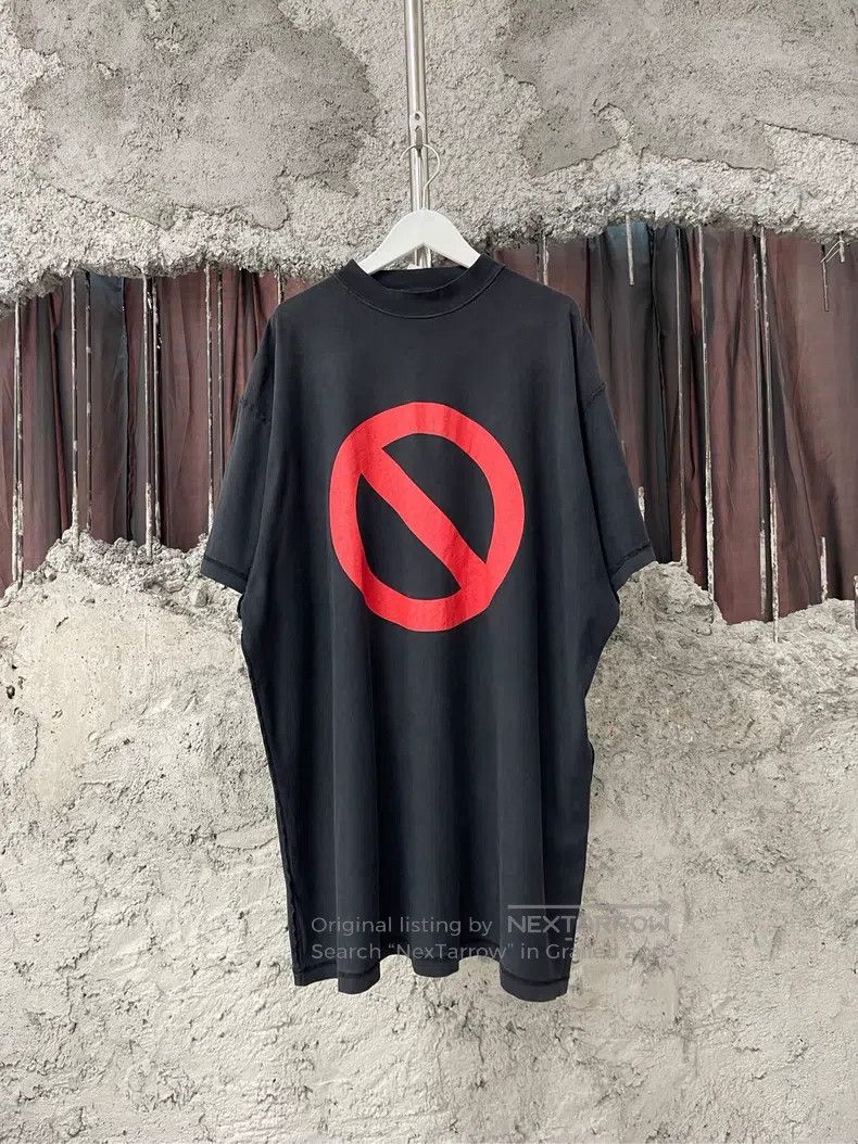 Balenciaga Balenciaga Prohibited Band Short Sleeve Size US M / EU 48-50 / 2 - 1 Thumbnail