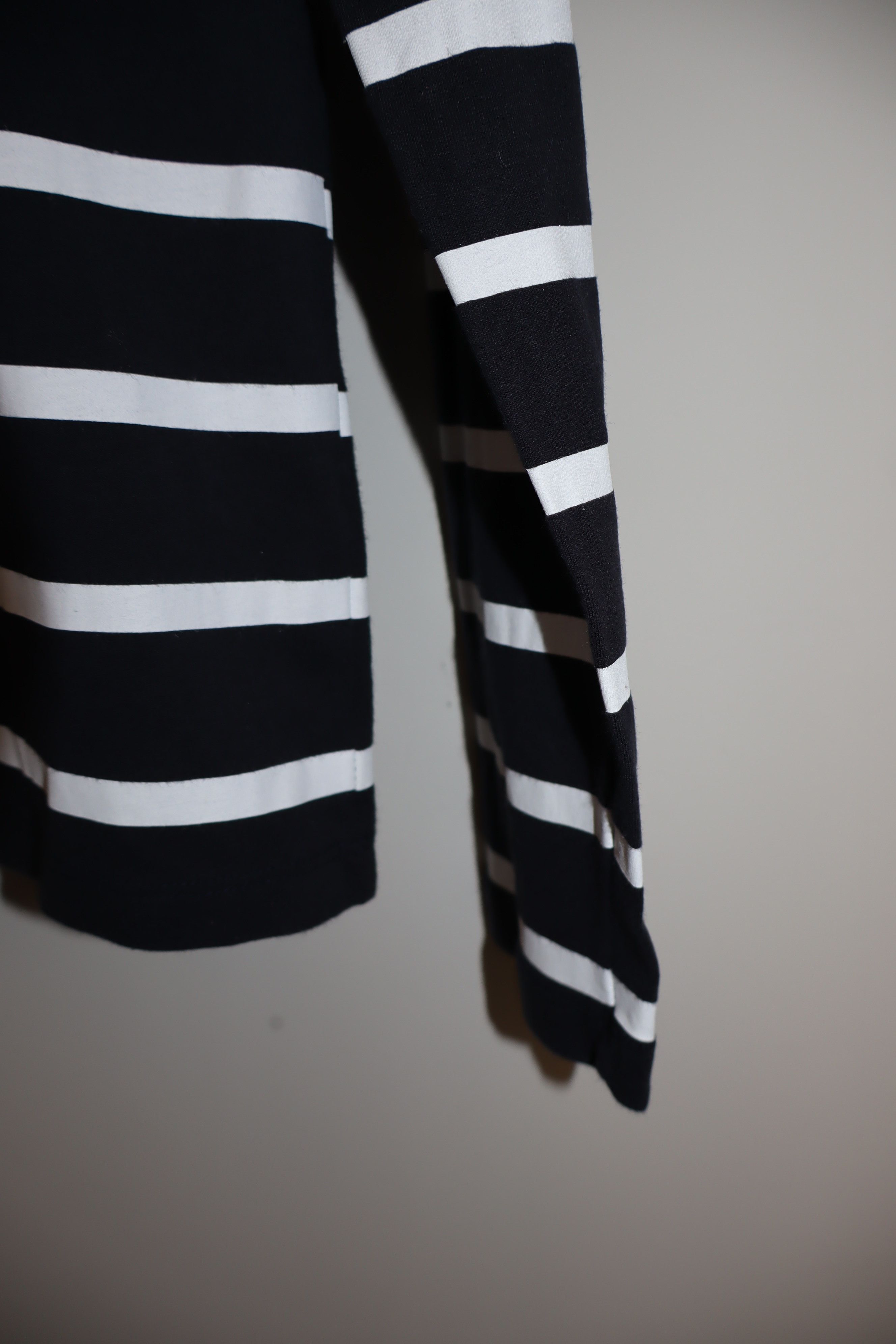 Balmain Navy striped logo t-shirt Size US M / EU 48-50 / 2 - 9 Thumbnail