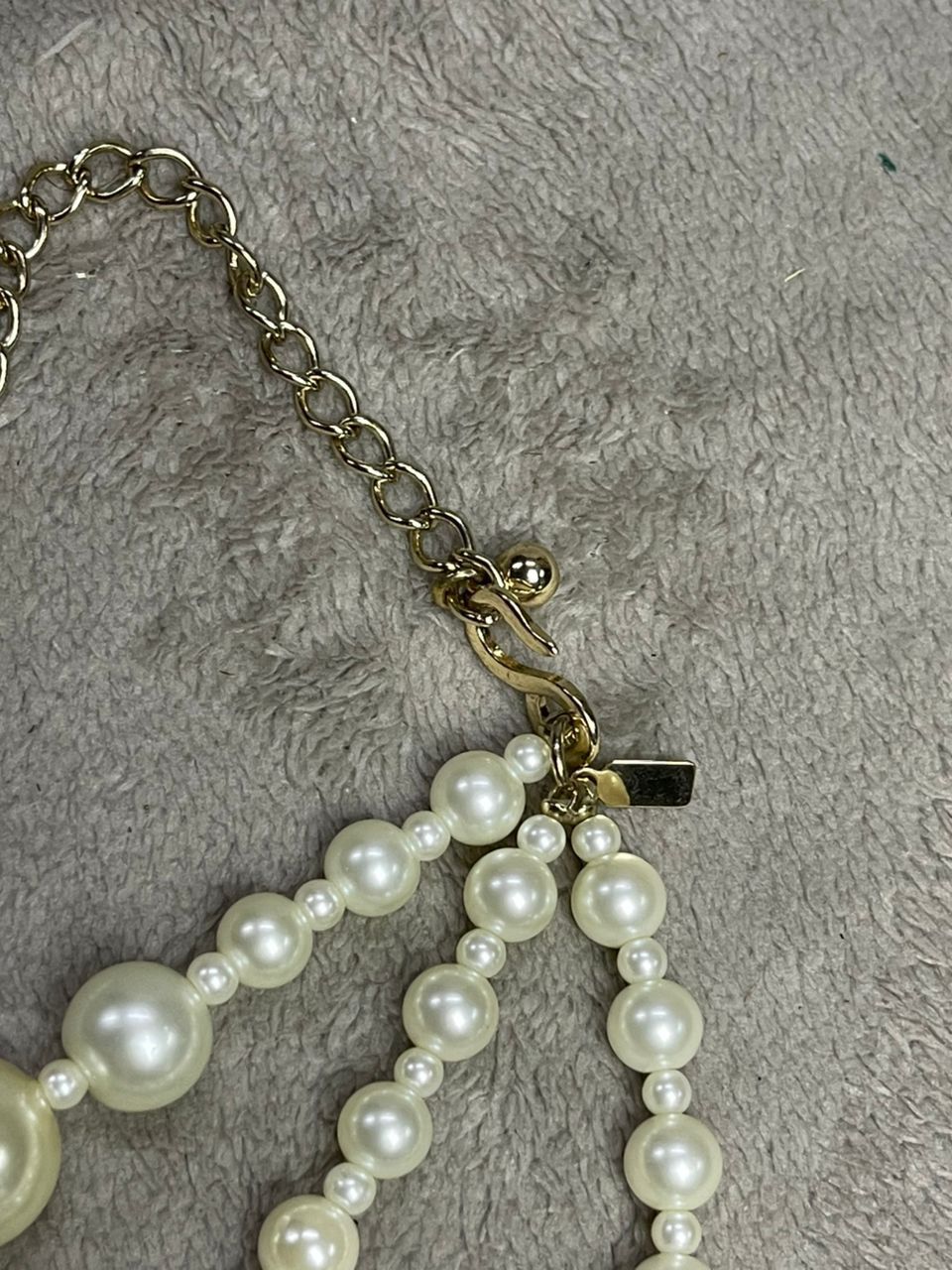 Kenneth Jay Lane Vintage Pearl Cluster Necklace Size ONE SIZE - 4 Thumbnail