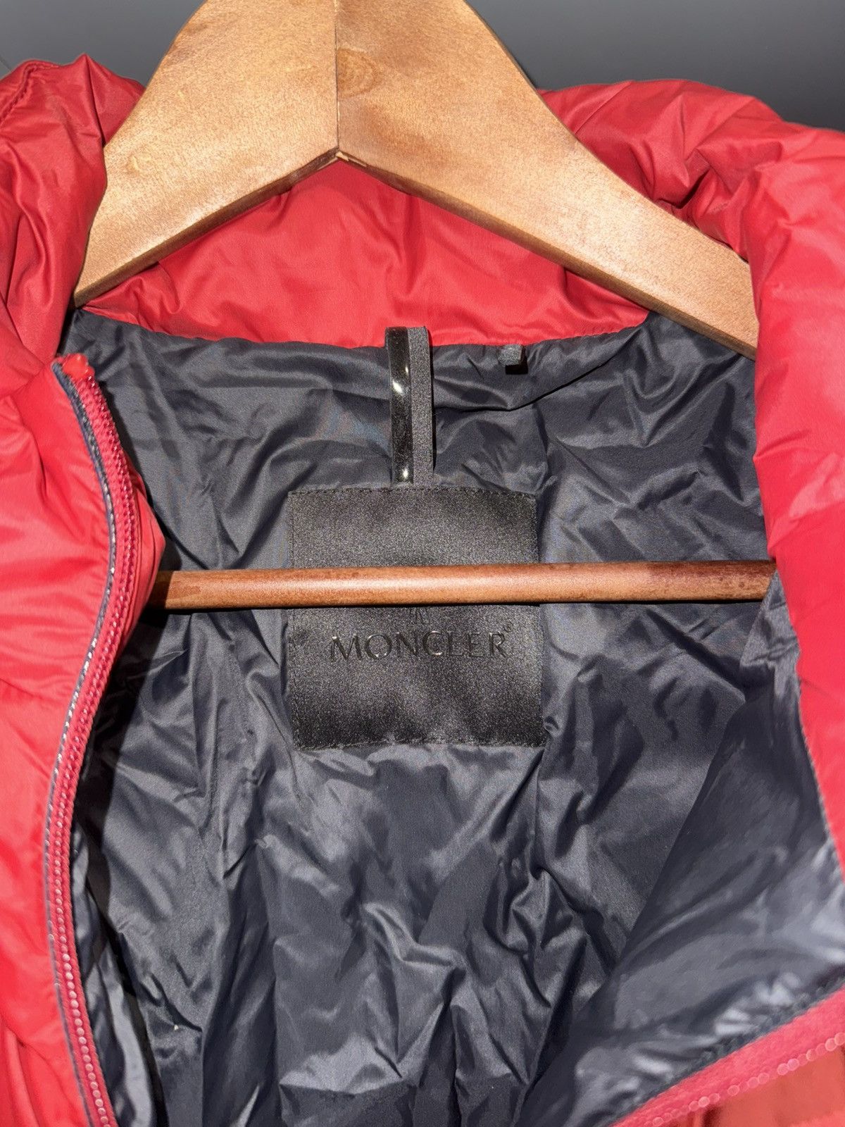 Moncler Moncler Red Puffer Vest Size US L / EU 52-54 / 3 - 4 Thumbnail