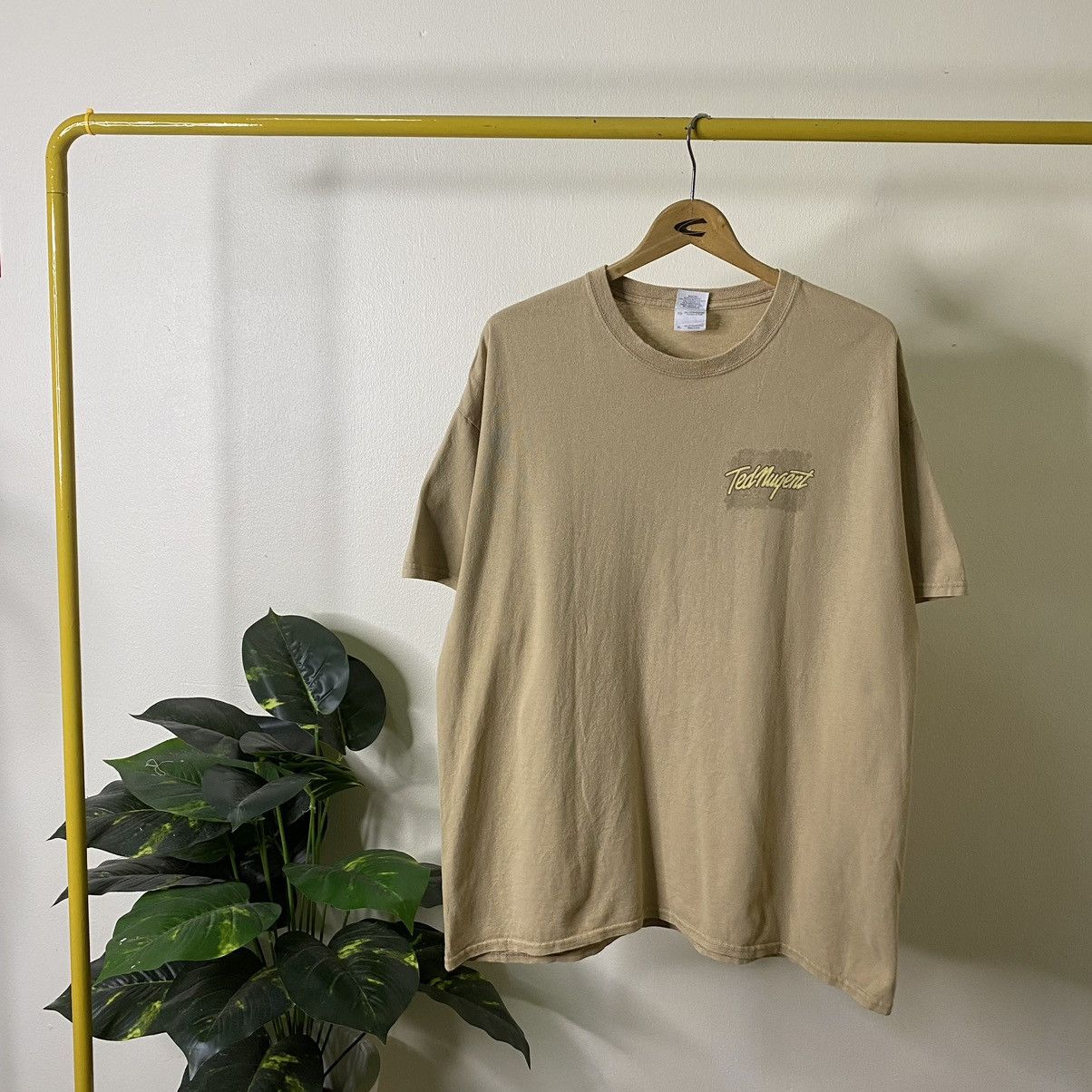 Band Tees × Vintage Vintage Y2K Ted Nugent American Guitarist Tee Size US XL / EU 56 / 4 - 5 Thumbnail
