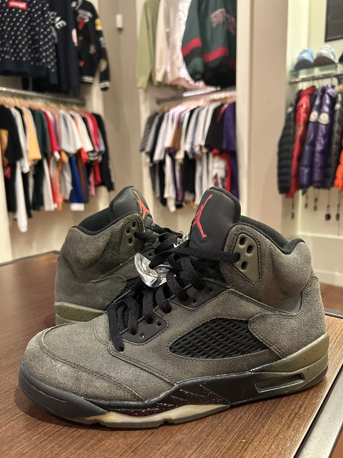 Jordan Brand Jordan 5 Retro Stealth Size US 8.5 / EU 41-42 - 1 Thumbnail