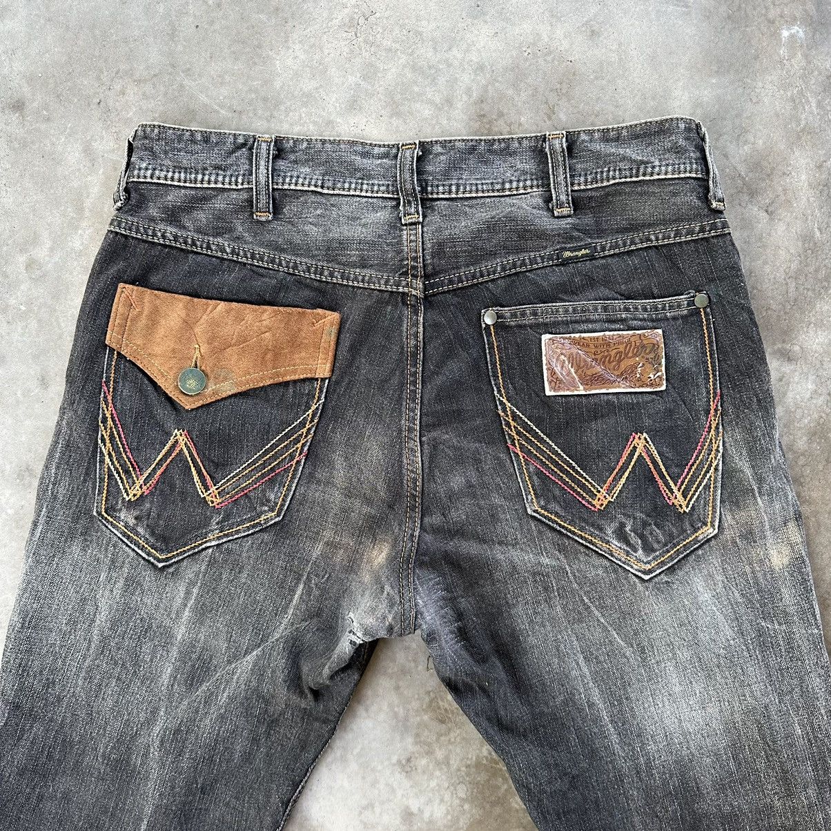 Japanese Brand Vintage Wrangler Distressed Raw Faded Denim Flare Jean Pant Size US 35 - 13 Thumbnail