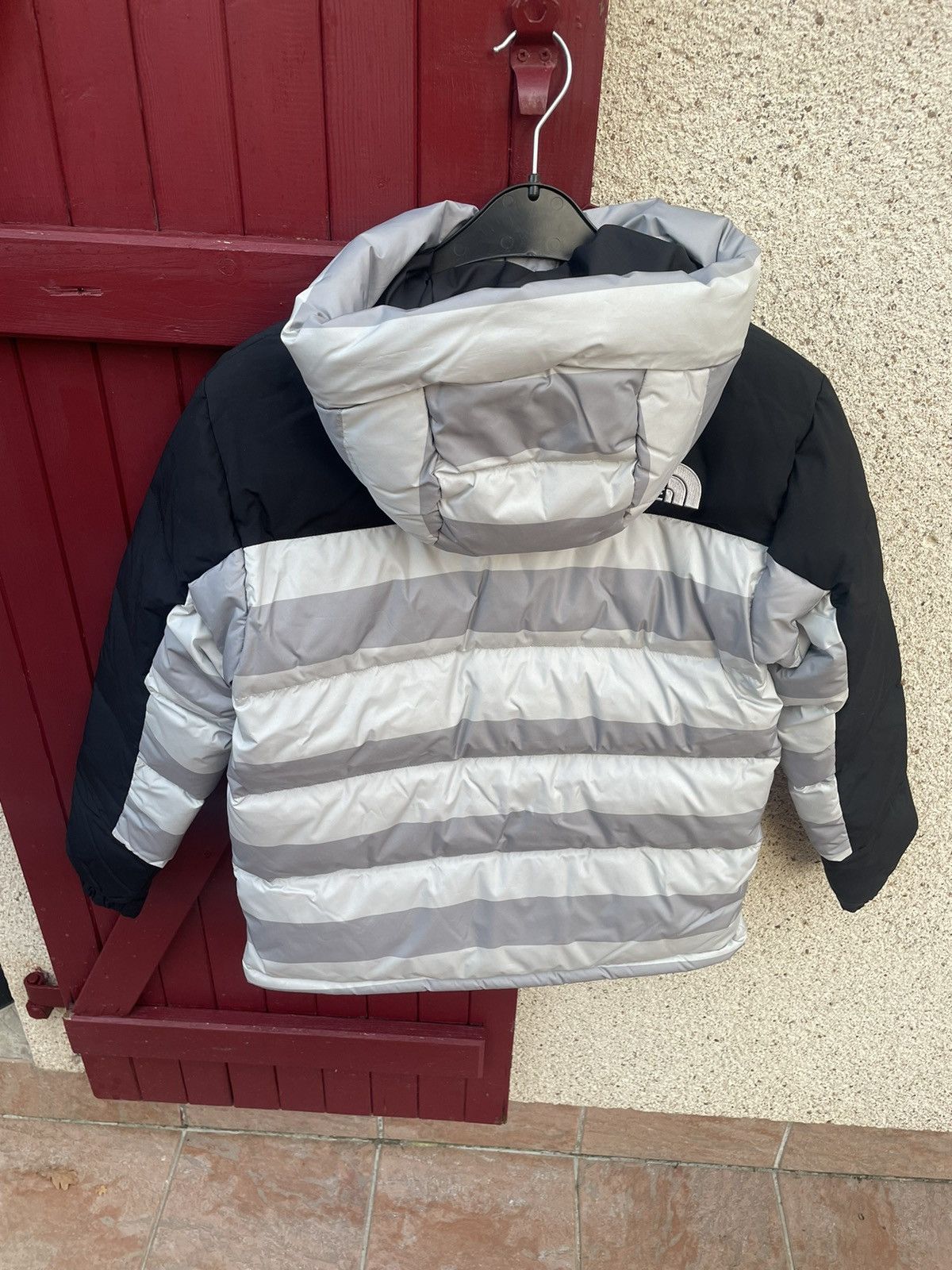 The North Face North Face women's grey striped Size S / US 4 / IT 40 - 8 Thumbnail
