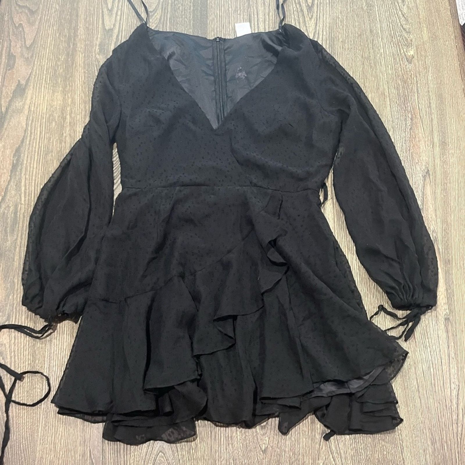 Vintage Selfie Leslie Mini Ruffle Wrap Dress V-Neck Size L Size L / US 10 / IT 46 - 1 Thumbnail