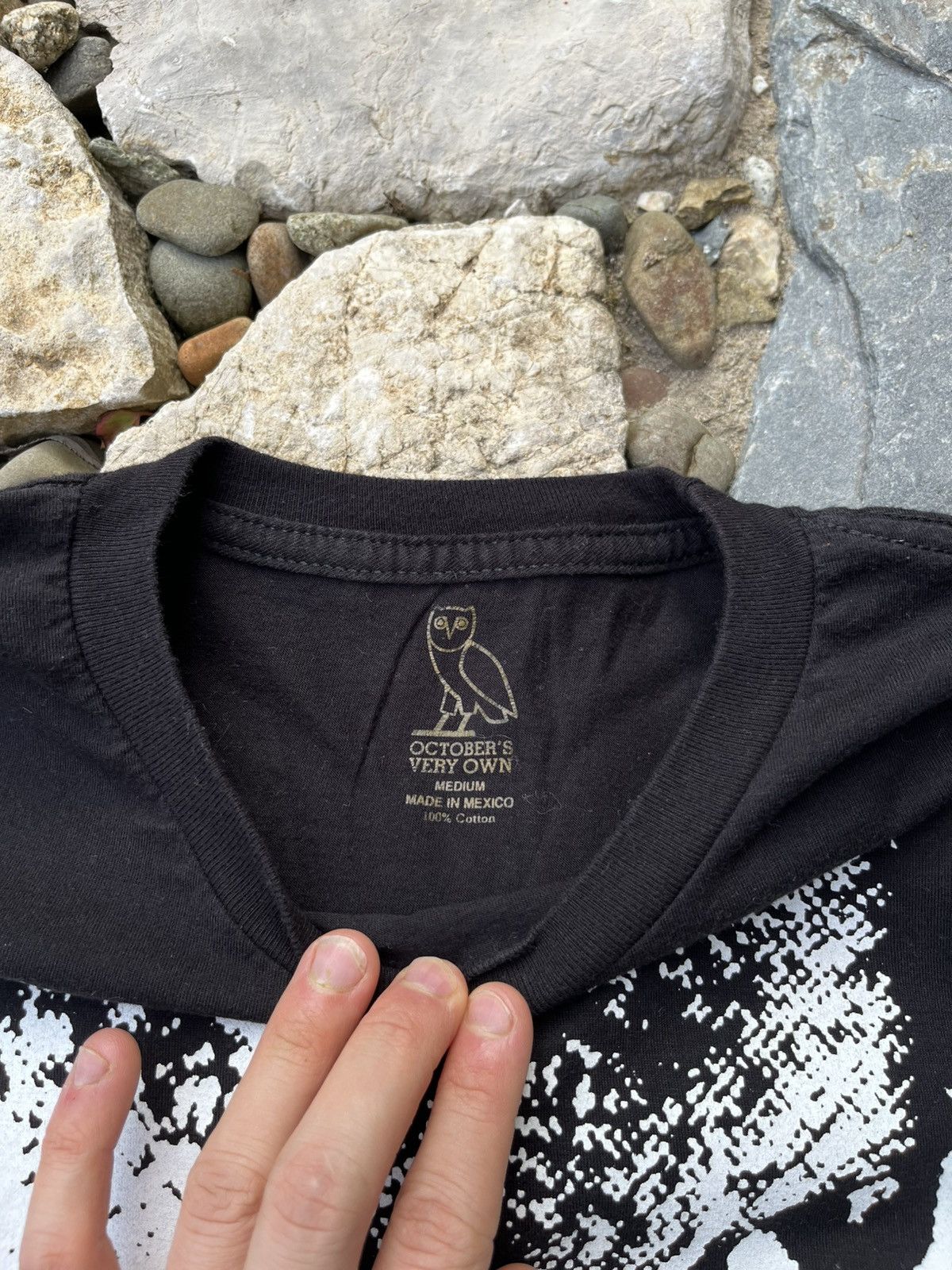 Drake × October's Very Own OVO Octobers Very Own owl 416 dreamcrew logo V tee t-shirt Size US M / EU 48-50 / 2 - 14 Thumbnail