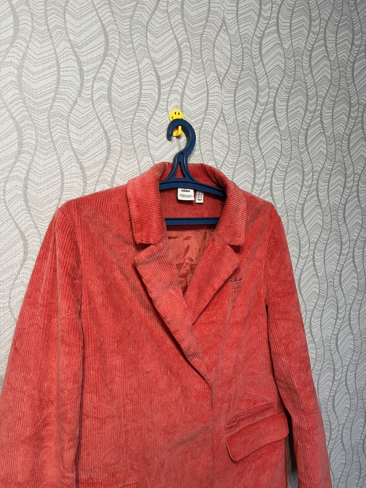 Adidas Adidas Originals Velvet Trefoil Red Corduroy Blazer Jacket Size M / US 6-8 / IT 42-44 - 3 Thumbnail
