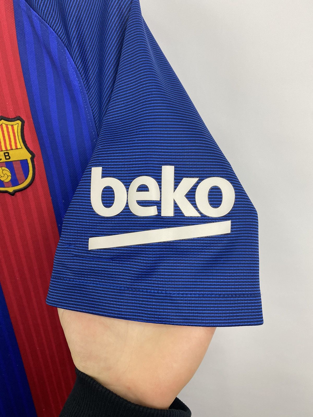 Nike F. C. Barcelona 2016 Nike Soccer Jersey t-shirt Size US M / EU 48-50 / 2 - 7 Thumbnail