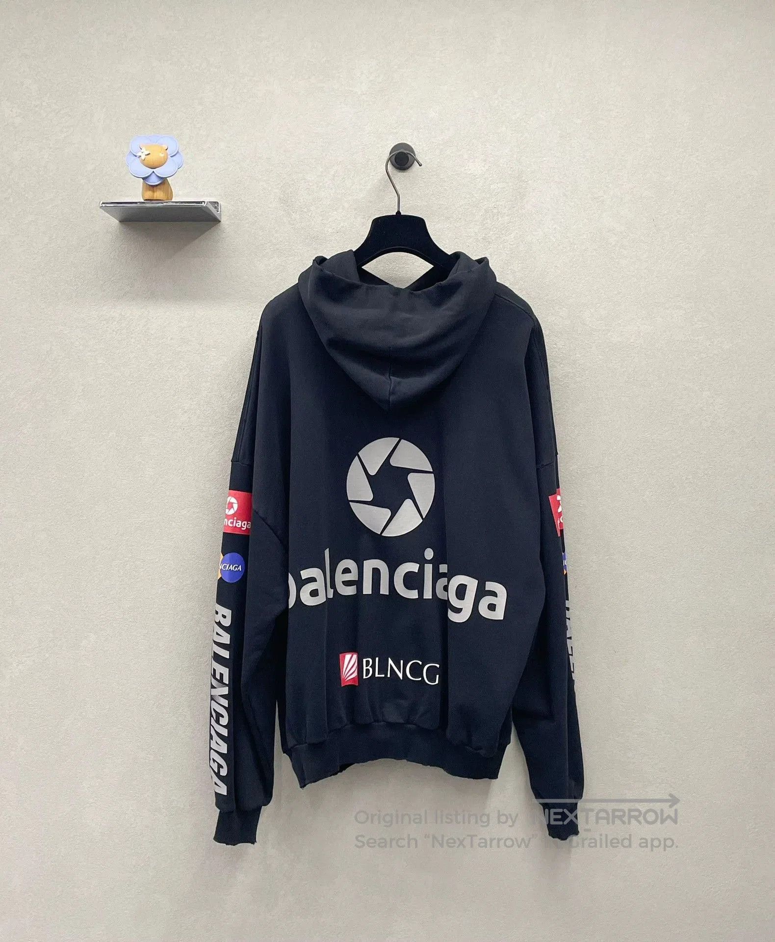 Balenciaga balenciaga fw23 racing graphic hoodie black. Size US XL / EU 56 / 4 - 2 Thumbnail