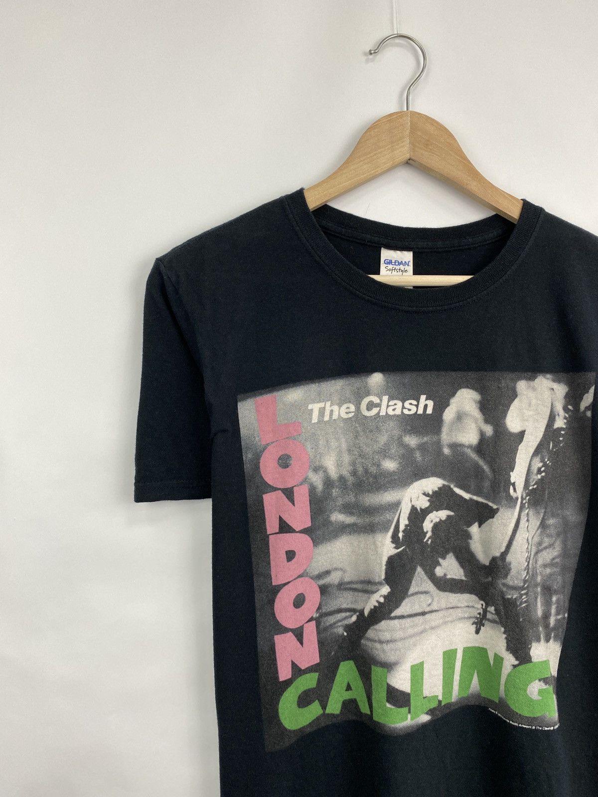 Gildan 🇬🇧 Vintage The Clash London Calling T-shirt Rare Retro Hype Size US M / EU 48-50 / 2 - 2 Thumbnail