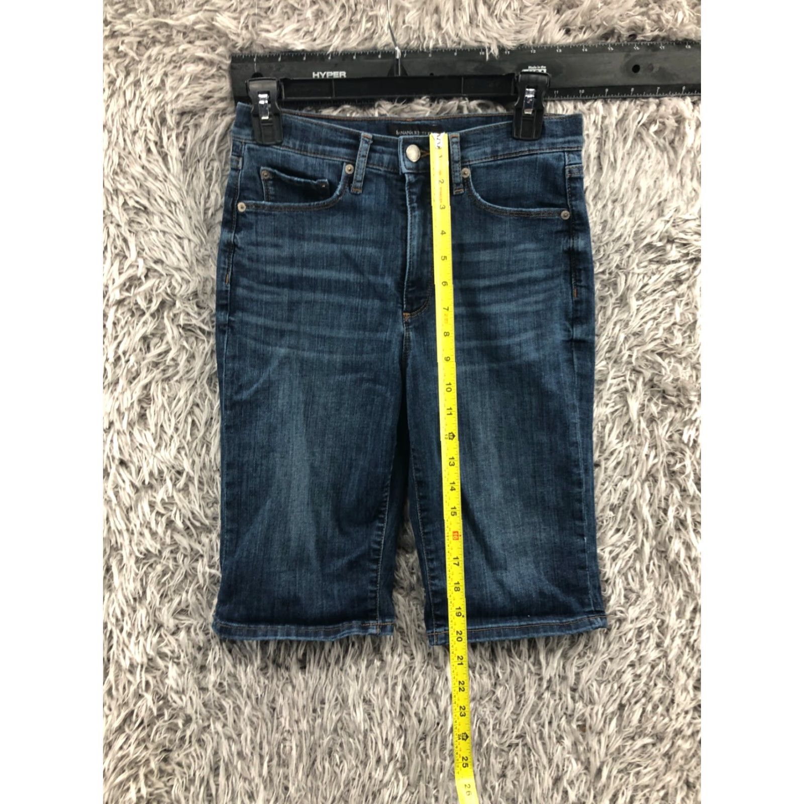 Banana Republic Banana Republic Bermuda Shorts Womens Size 2 Mid Rise Medium Wash Blue Size 26" / US 2 / IT 38 - 4 Thumbnail