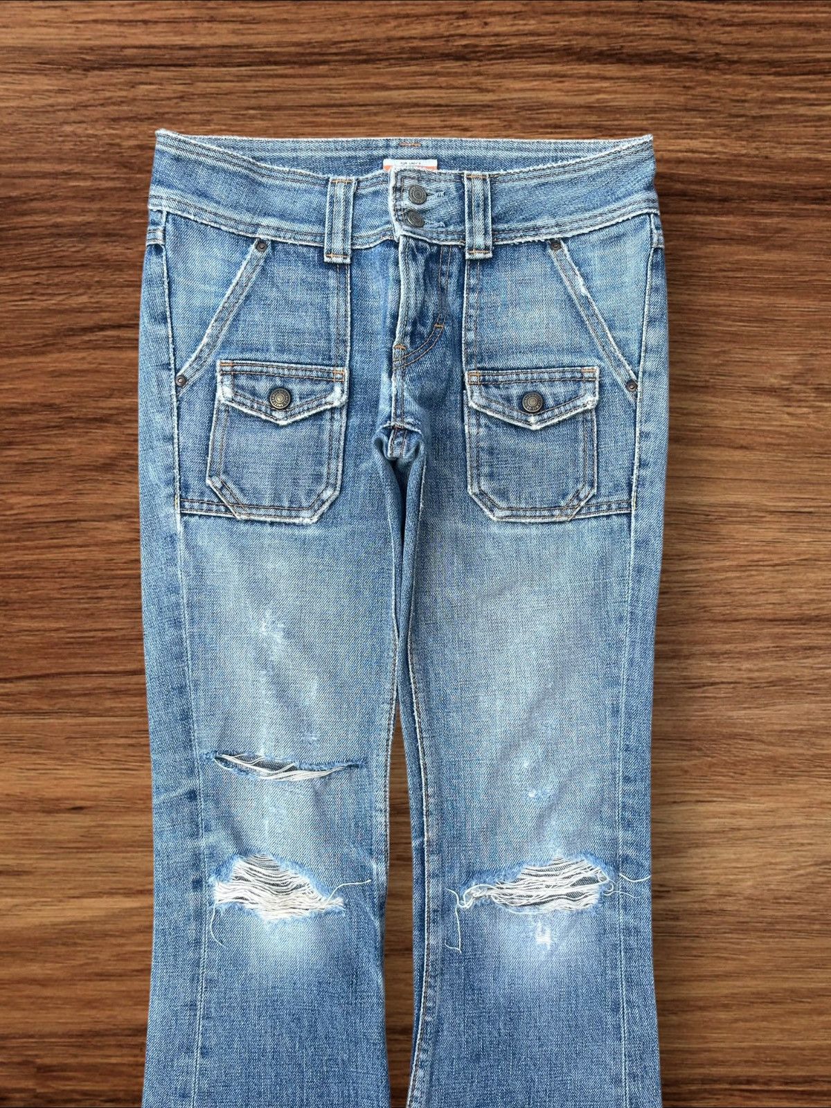 Japanese Brand Vintage Japanese Brand Bell Bottom Distressed Flare Jeans Size 28" / US 6 / IT 42 - 3 Thumbnail