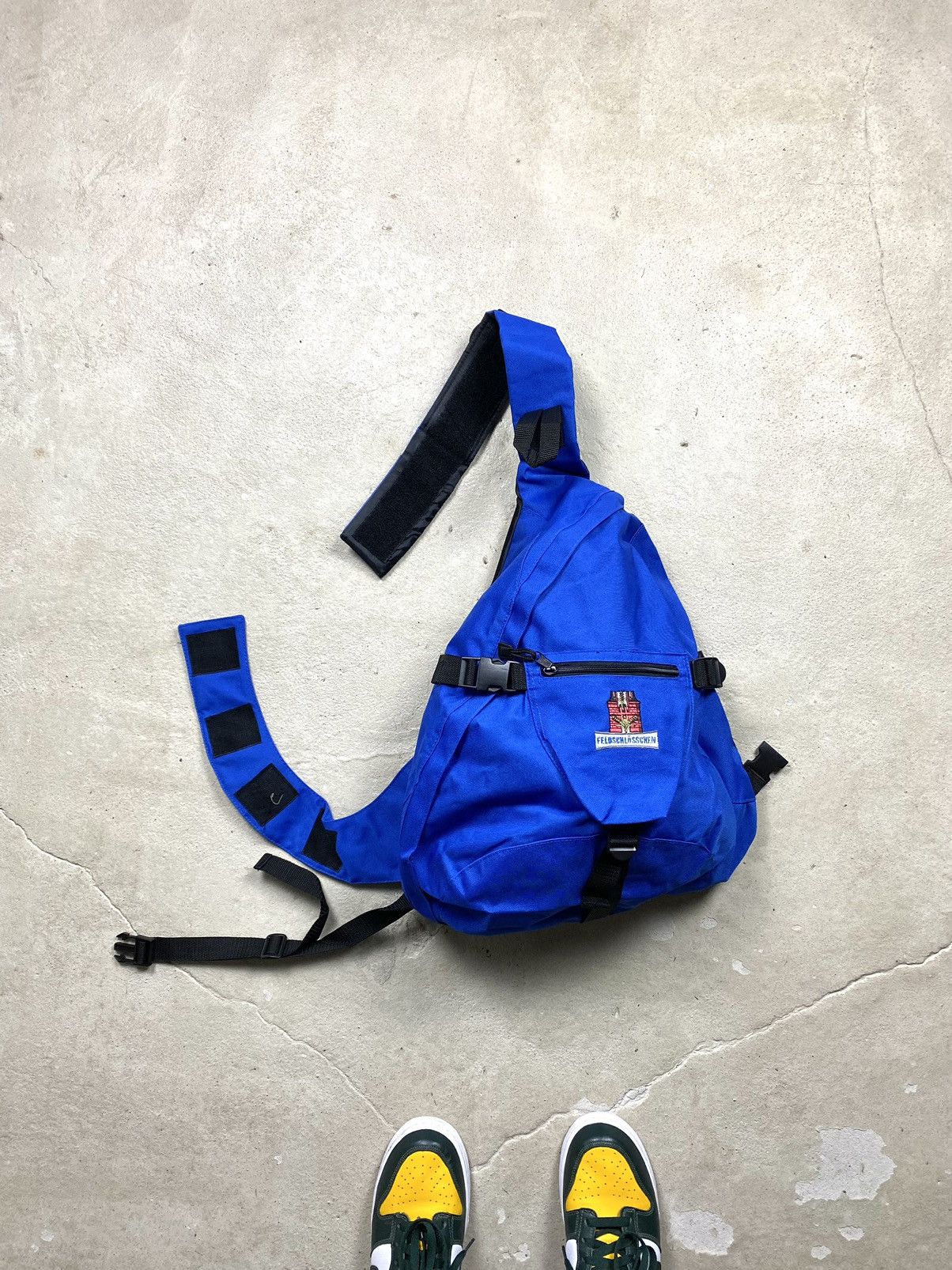 ゆ。 adidas アディダス パフォーマンスロゴ y2k スリングバッグ 00s adidas アディダス パフォーマンスロゴ スリングバッグ ワン