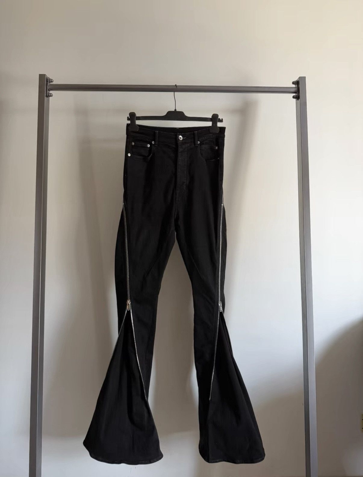 Rick Owens Rick Owens Drkshdw Black Waxed Denim Zip Banana Pants Size US 29 - 3 Thumbnail