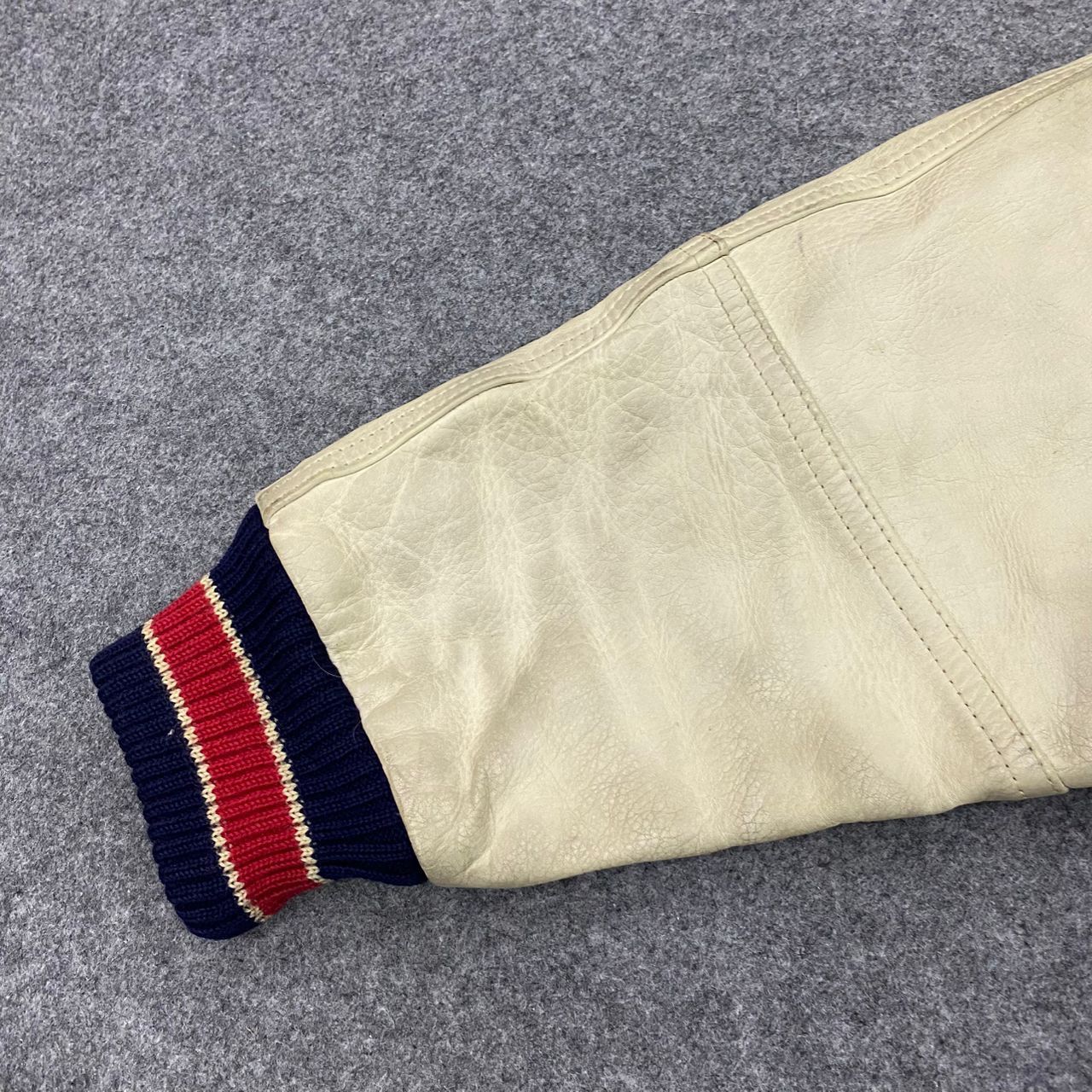 Japanese Brand 💥Best Offer💥Vintage Hot Legs Meiji Univ. Varsity Jacket Size US L / EU 52-54 / 3 - 9 Thumbnail