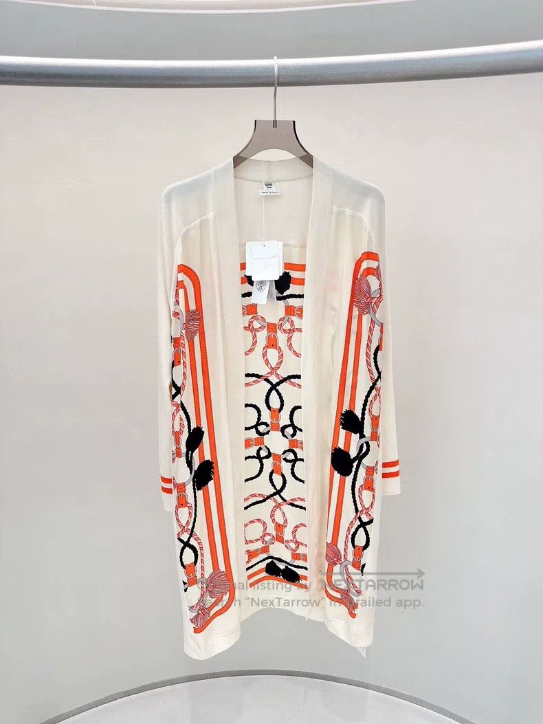 Hermes Hermes Beige cardigan with orange pattern Size XS / US 0-2 / IT 36-38 - 1 Thumbnail