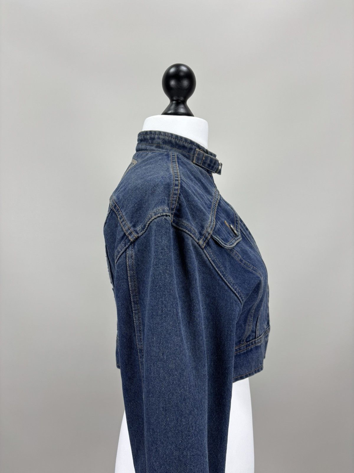 Gianfranco Ferre × Vintage Womens vintage denim jacket Gianfranco Ferre Jeans Size 36 Size XS / US 0-2 / IT 36-38 - 6 Thumbnail