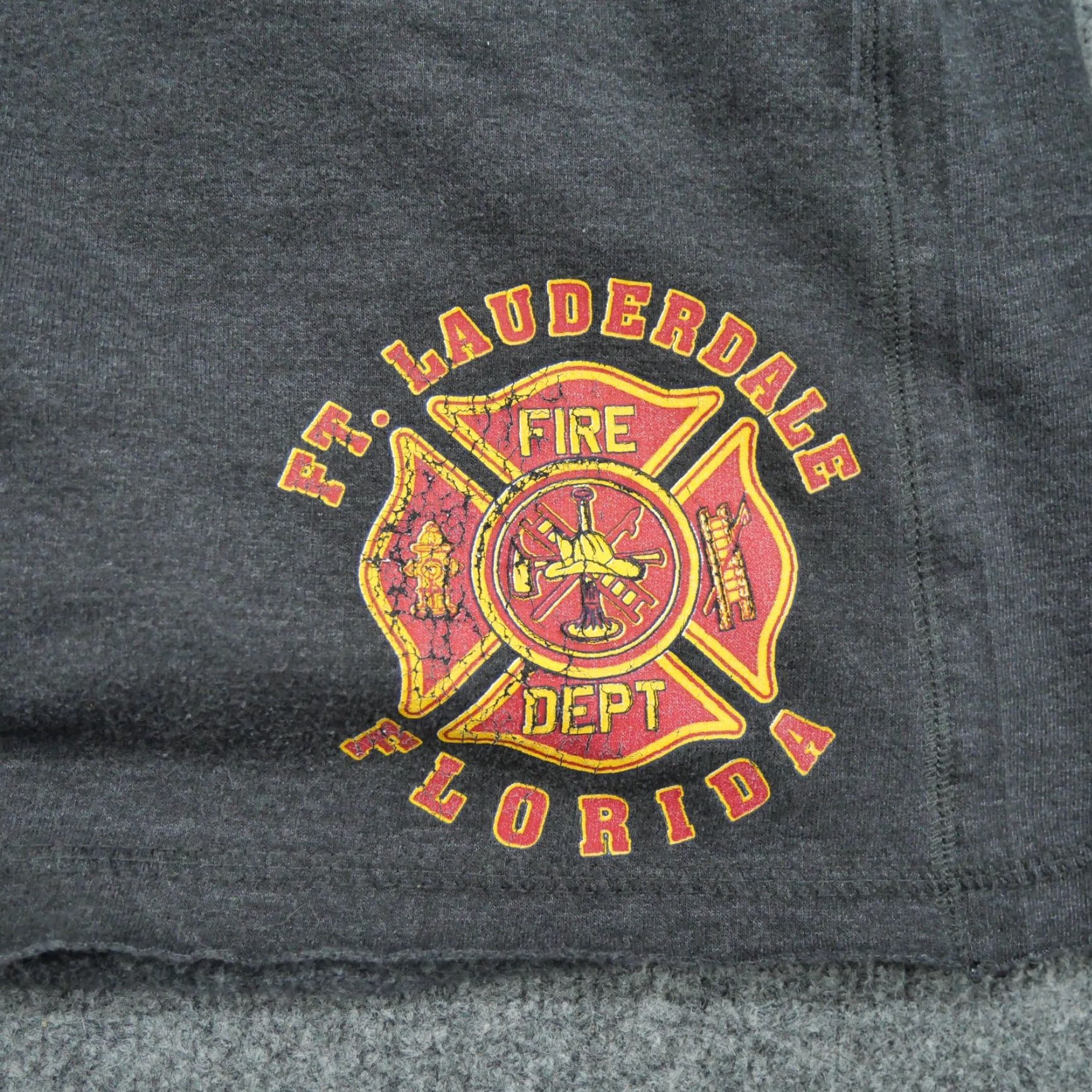 Vintage Fire Department Sweat Short Mens Small Grey Florida Ft Lauderdale Shirt Size US 30 / EU 46 - 2 Thumbnail