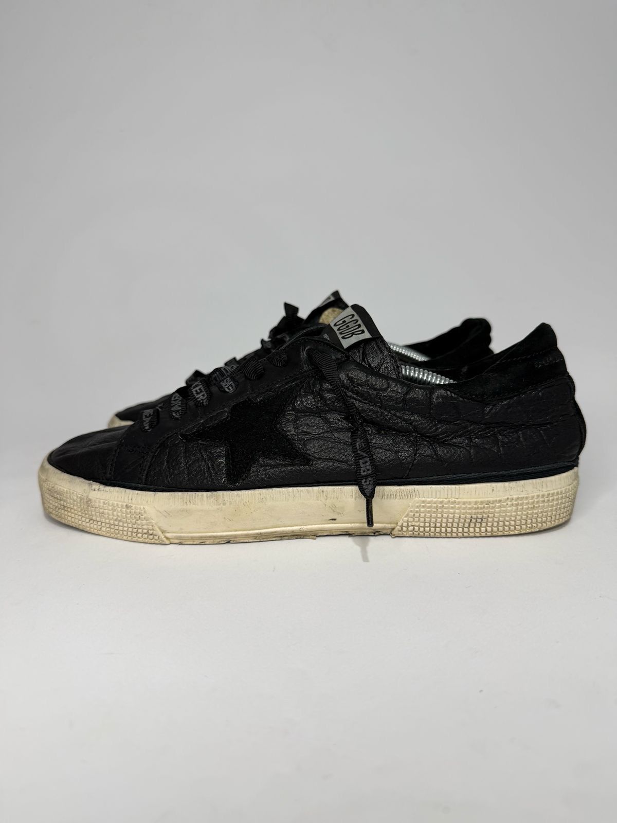 Golden Goose GOLDEN GOOSE BLACK LEATHER SNEAKERS EU 40 Size US 10 / IT 40 - 2 Thumbnail