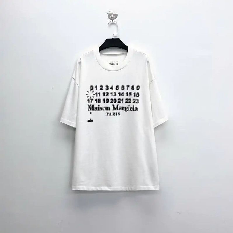 Maison Margiela MAISON MARGIELA 10 PIXEL LOGO TEE | Grailed
