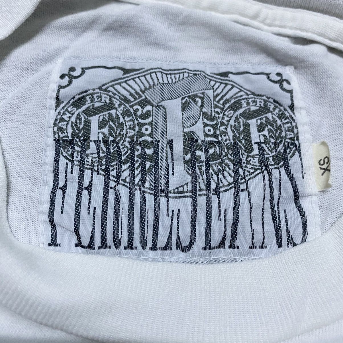 Vintage Rare‼️🔥Vintage Ferre Jeans Over Print Flower T-Shirt Size US M / EU 48-50 / 2 - 5 Thumbnail