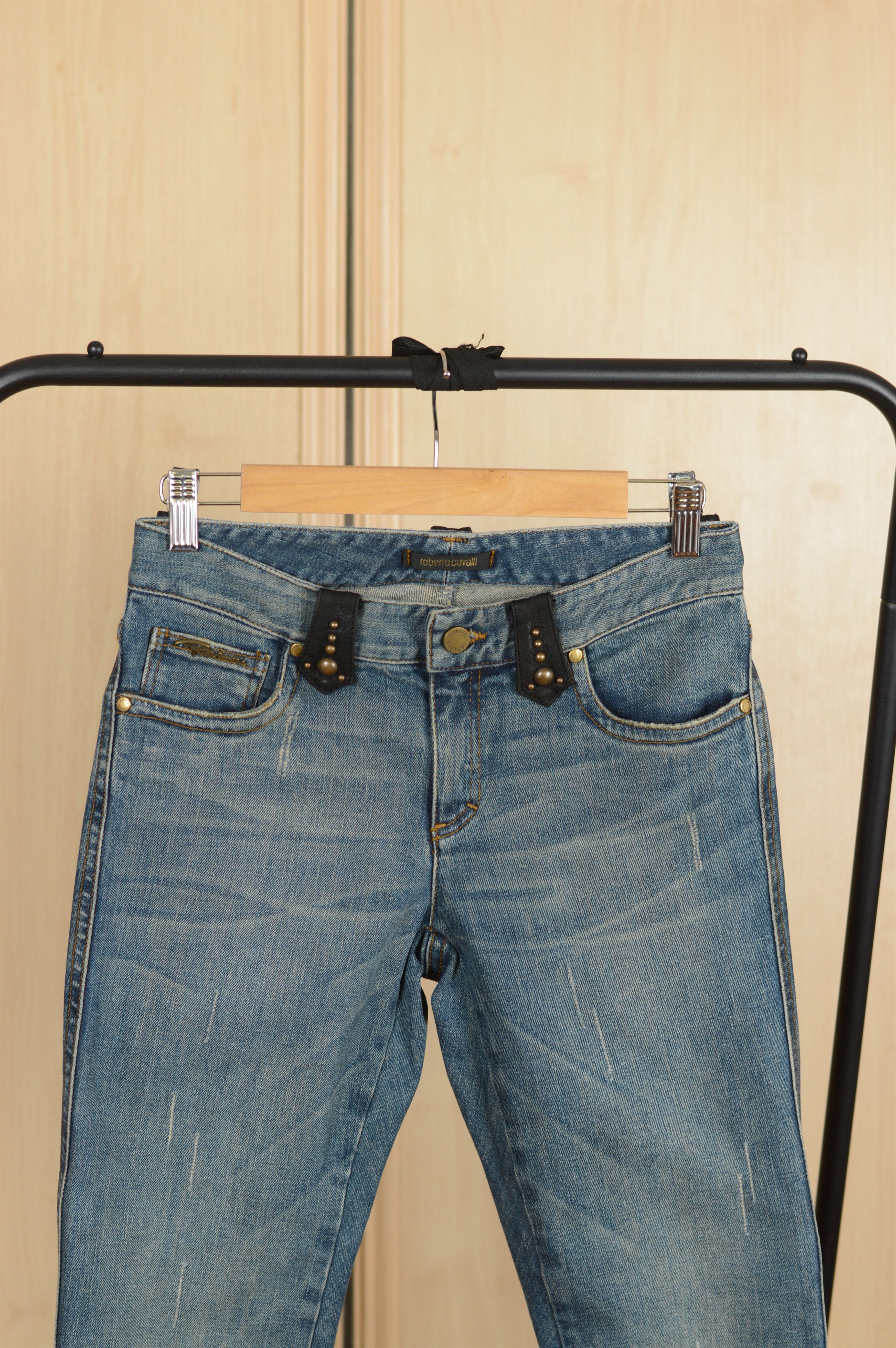 Roberto Cavalli Roberto Cavalli Leather Details Distressed Denim Jeans Size 26" / US 2 / IT 38 - 3 Thumbnail