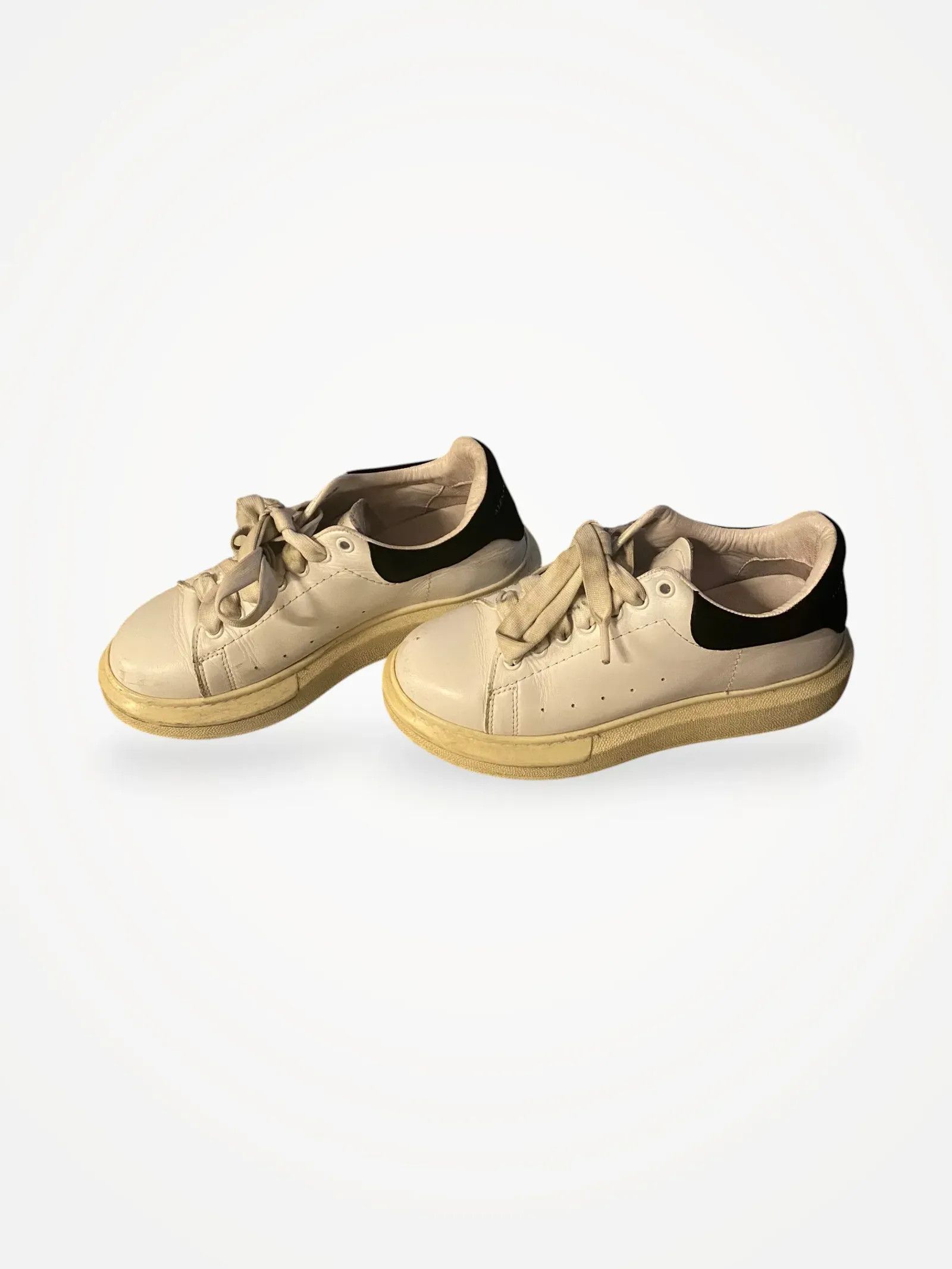 Alexander McQueen Alexander McQueen Sneakers Size US 7 / IT 37 - 1 Thumbnail