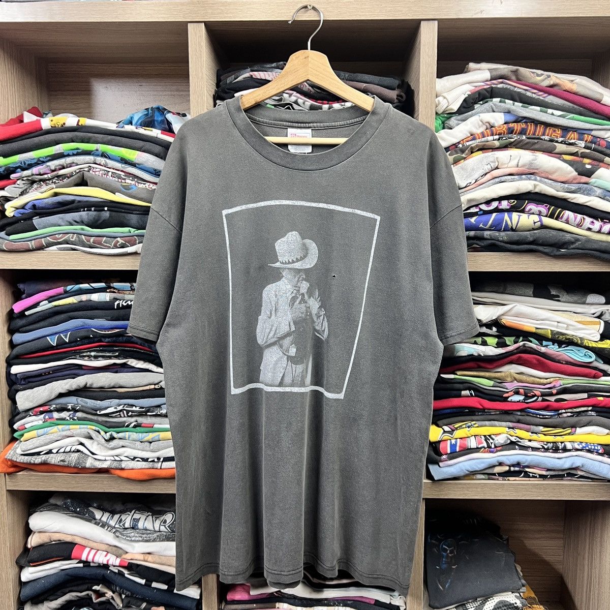 Band Tees VTG BILL MONROE SIZE X LARGE FADED TEE Size US XL / EU 56 / 4 - 1 Thumbnail