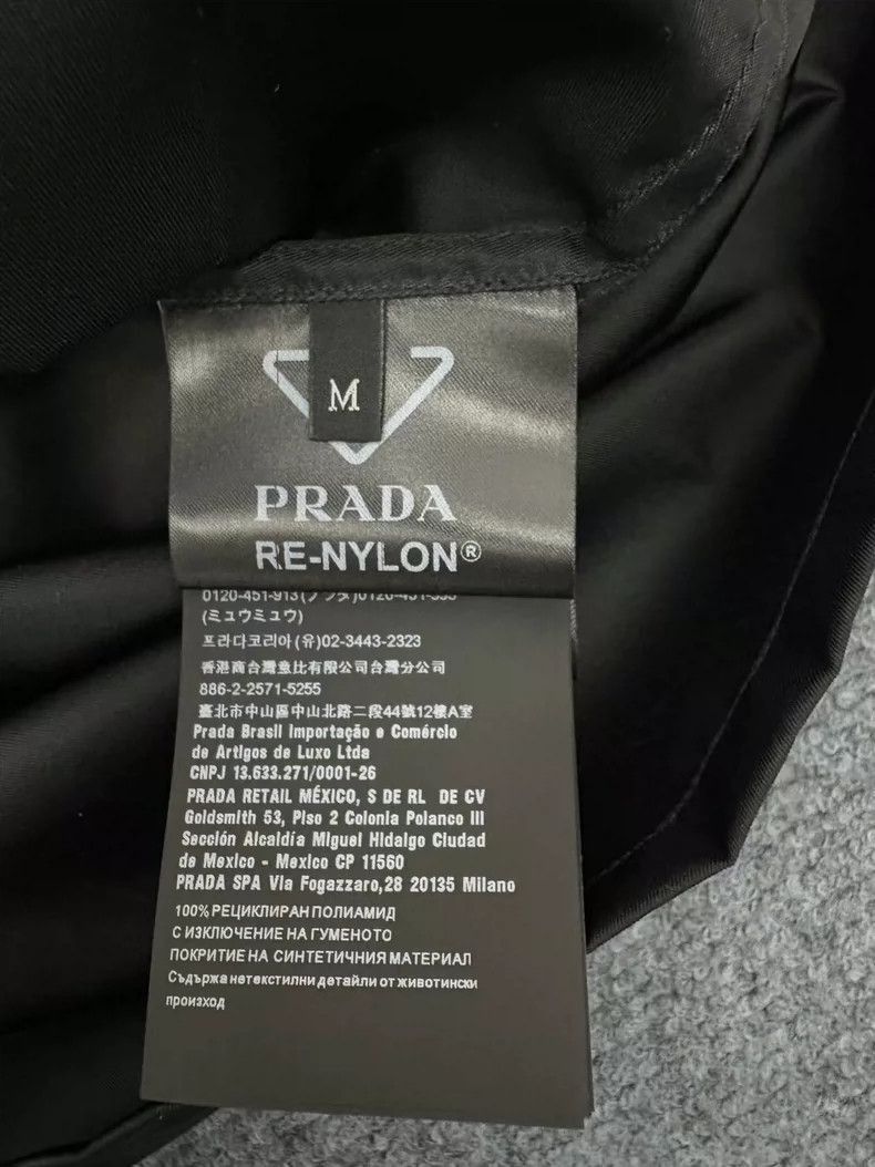 Prada Prada MultiPocket Nylon Short Sleeve Shirt-2506 Size US M / EU 48-50 / 2 - 5 Thumbnail