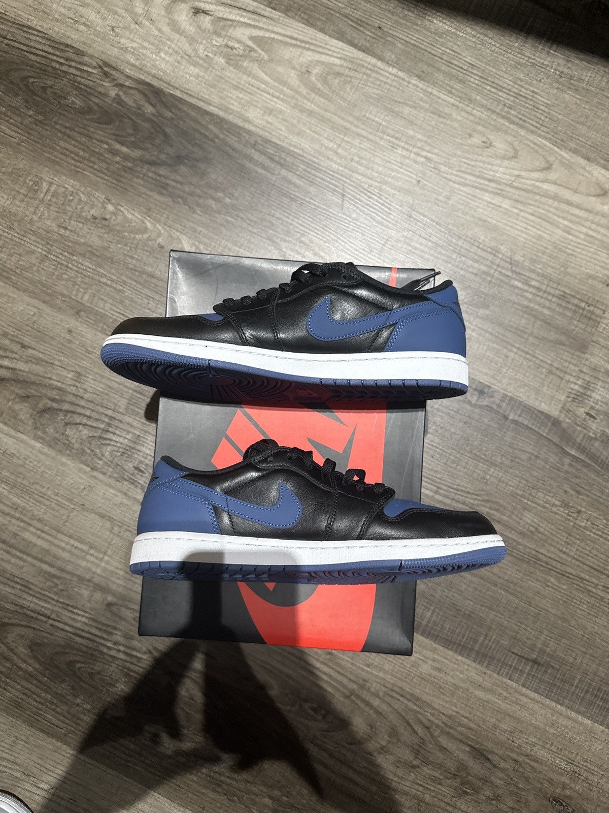 Nike Air Jordan 1 retro low og cz0790-041 men size 11.5 used Size US 11.5 / EU 44-45 - 2 Thumbnail
